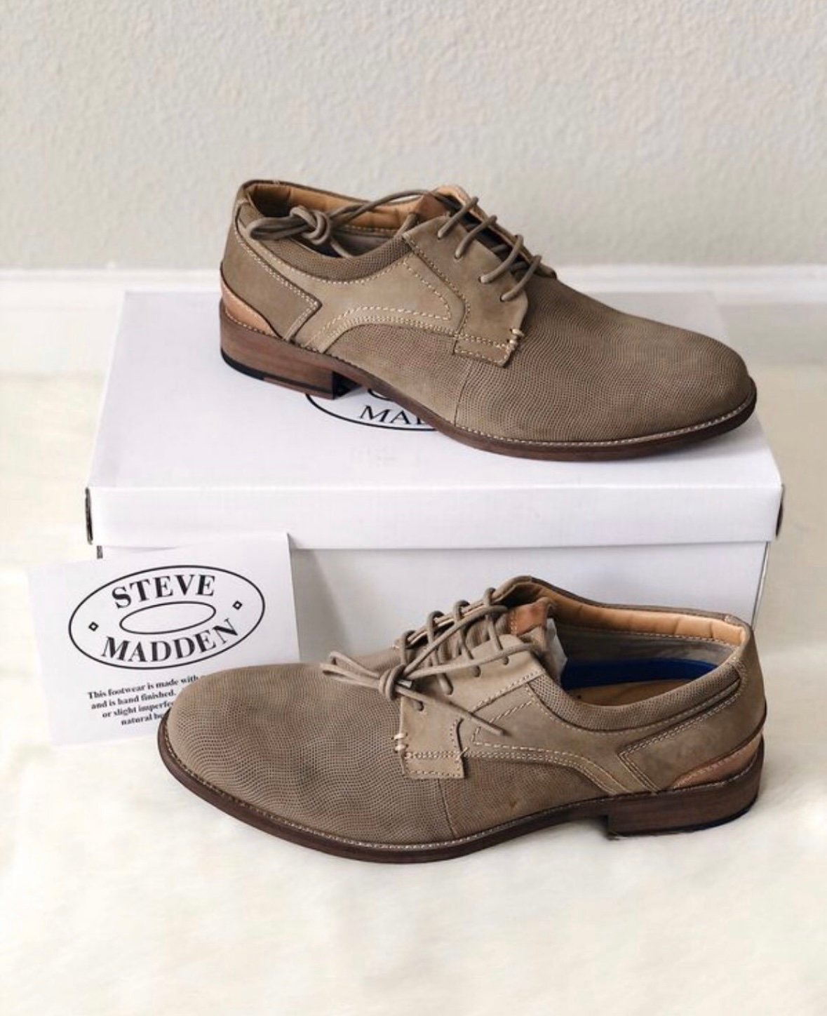New STEVE MADDEN Mychel Nubuck Leather Derby Taupe Mens 9
