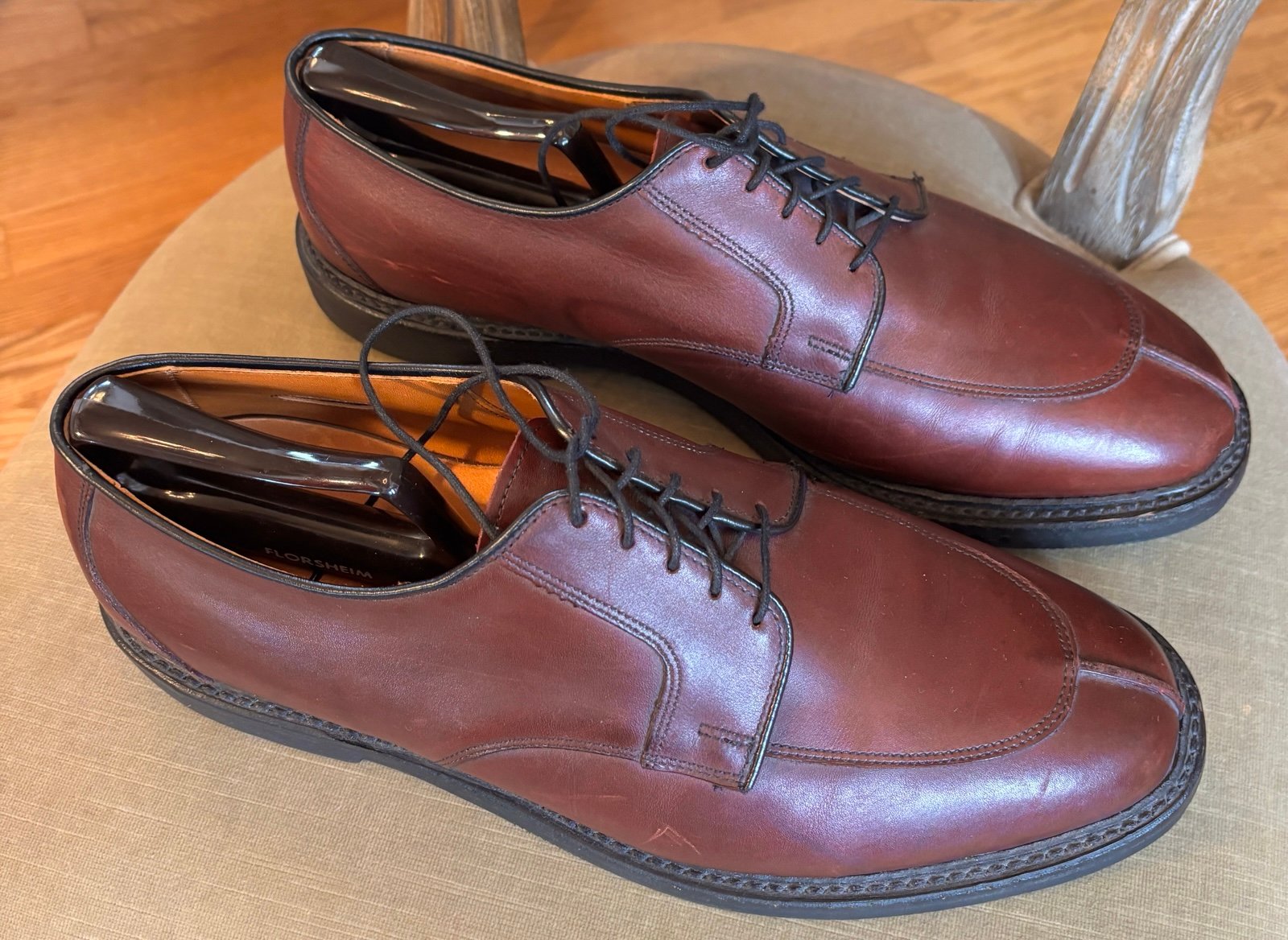 Allen Edmonds Ashton Split Toe Leather Oxford 11.5 EEE Burgundy -- MINT