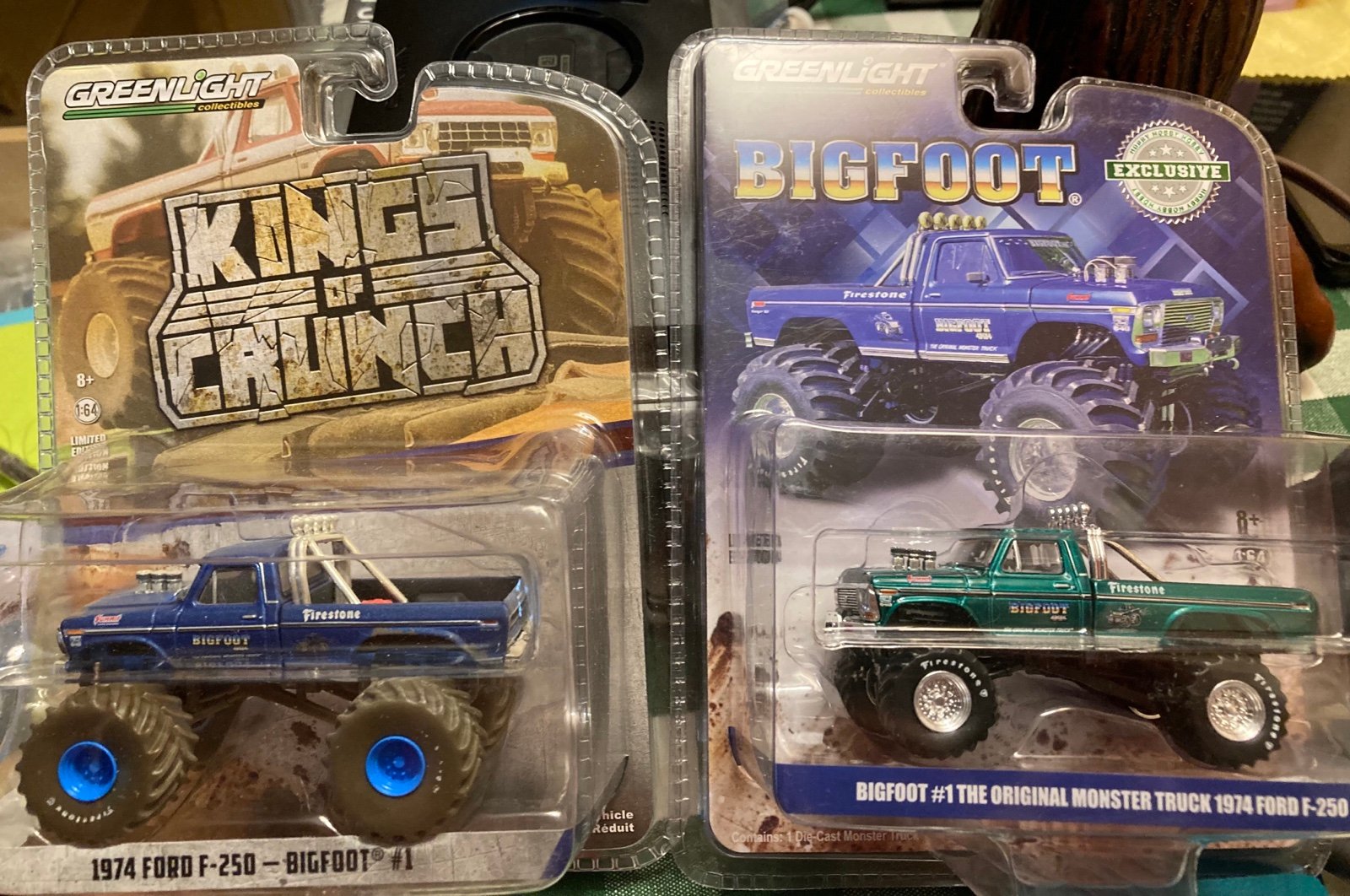 greenlight chase green machine set of 2 ,1 Walmart blue 1 green machine