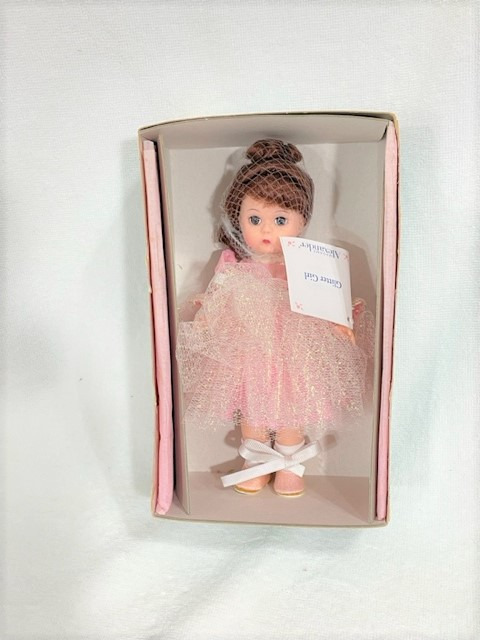 Madame Alexander 8 Glitter Girl doll NIB/MIB.