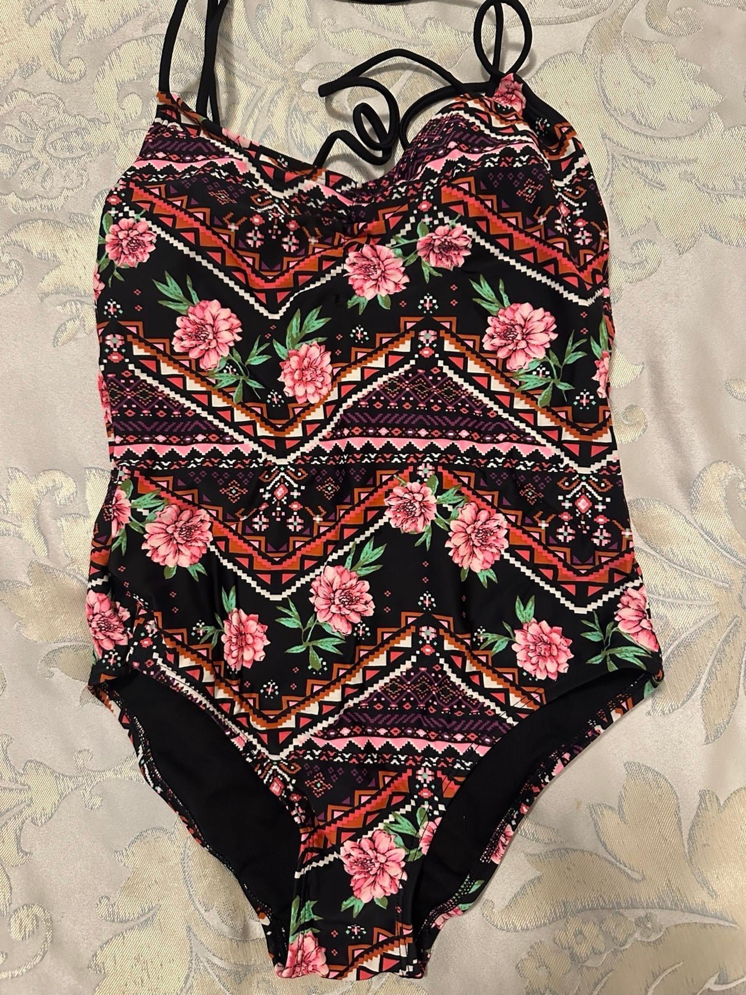 Gossip Womens Black Floral One Piece Swimsuit Swimwear Sz Small