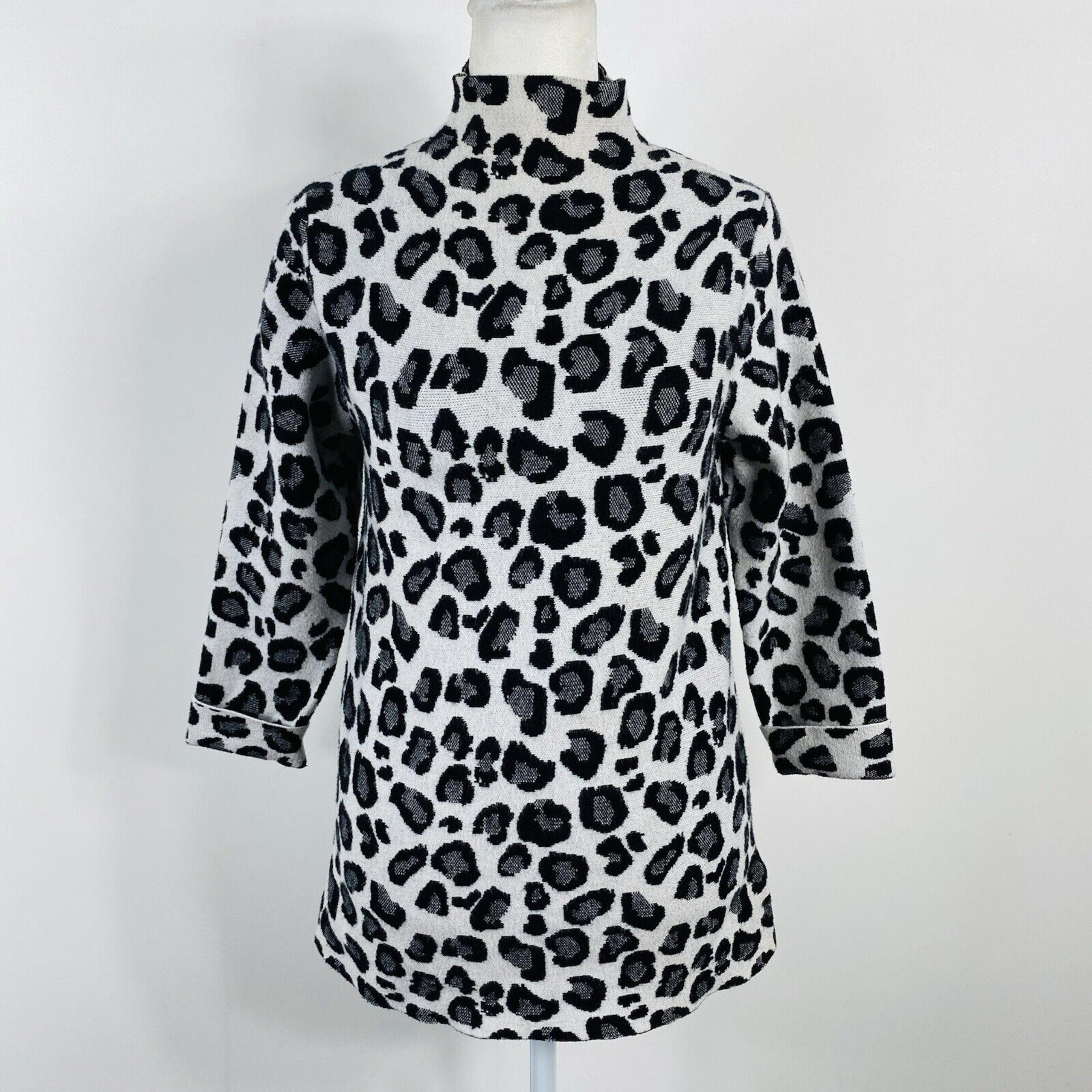 Tahari Size Small Animal Print Mock Neck Sweater Gray Black Leopard