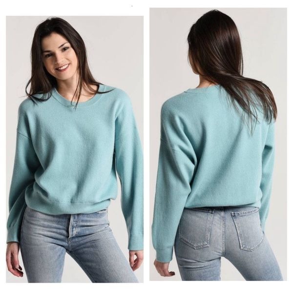 Vince 100% cashmere Double Layer Crew Pull Over sweater Size M turquoise green