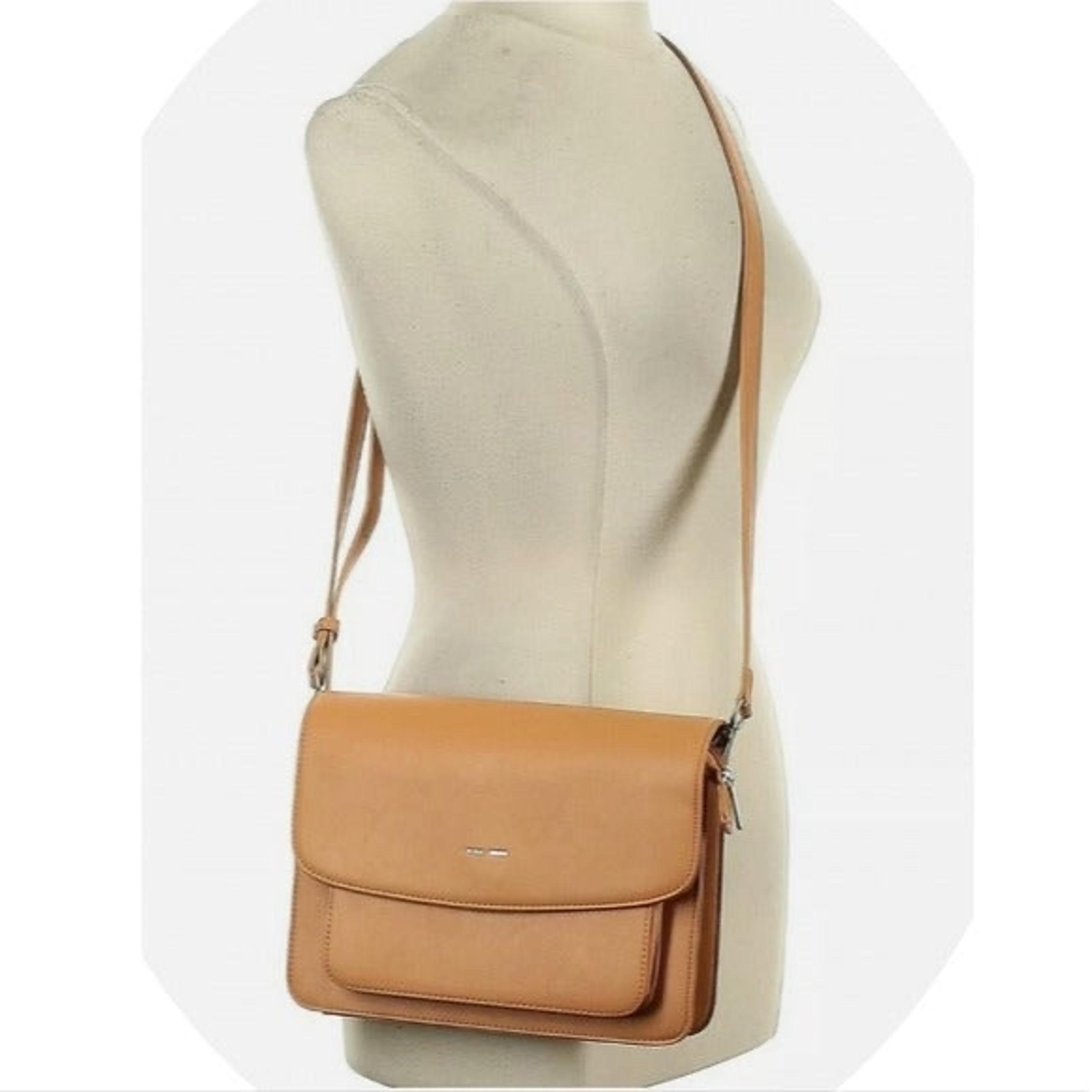 NWT Pixie Mood Women's Zoe Vegan Leather Causebox Crossbody Bag KJ8 Honey Medium