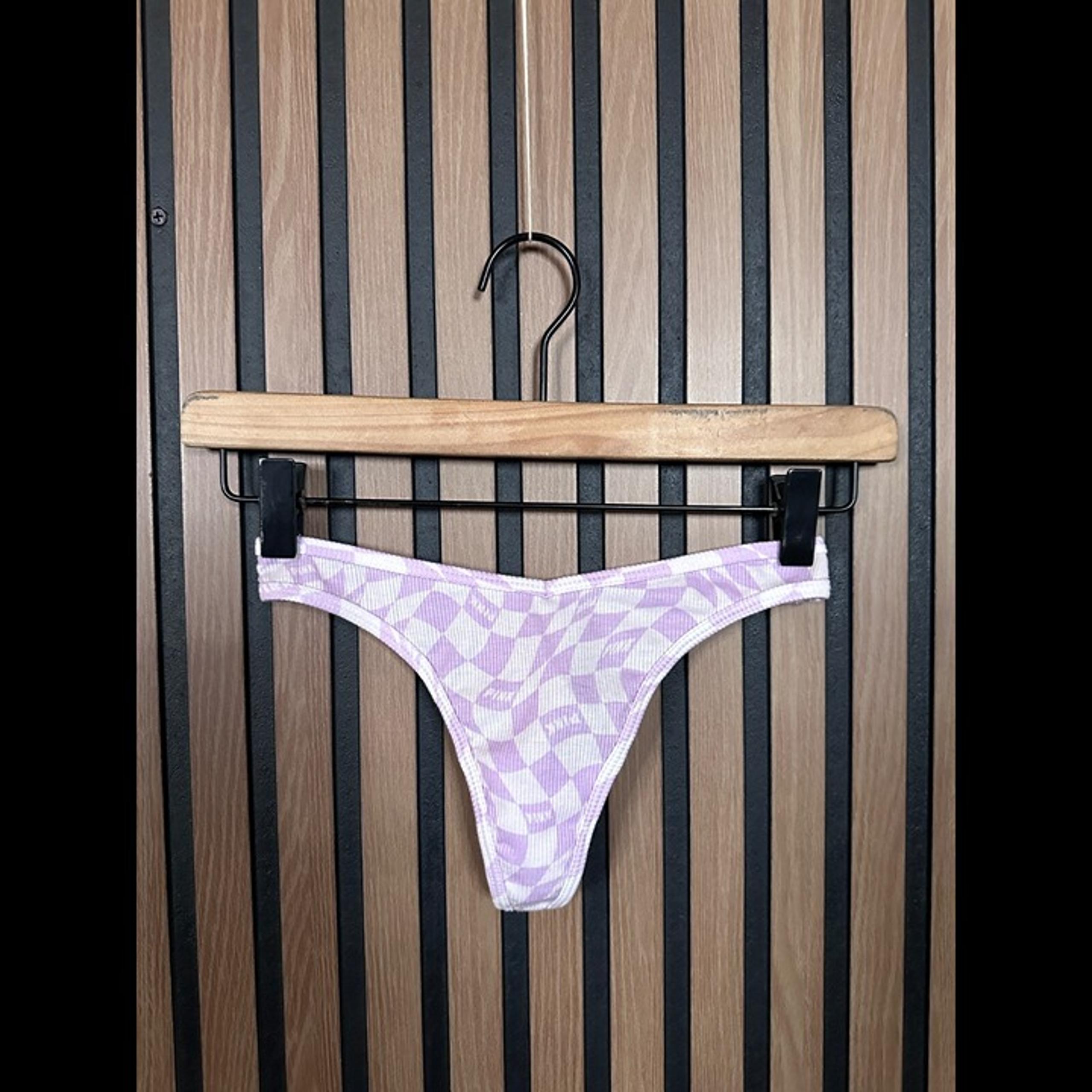 New PINK Panties Small Womens Victoria Secret Purple Check Thong / String Ribbed