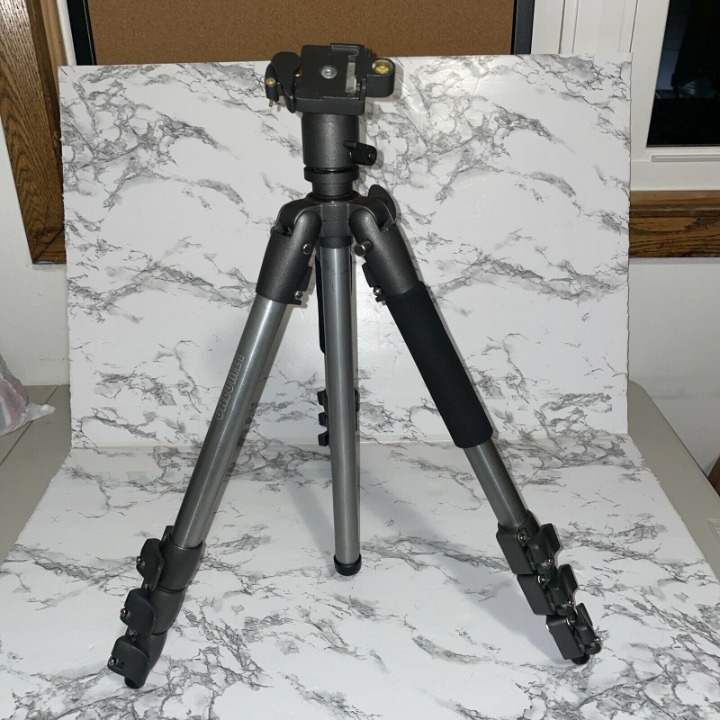 Calumet Tripod Comes with carrying bag