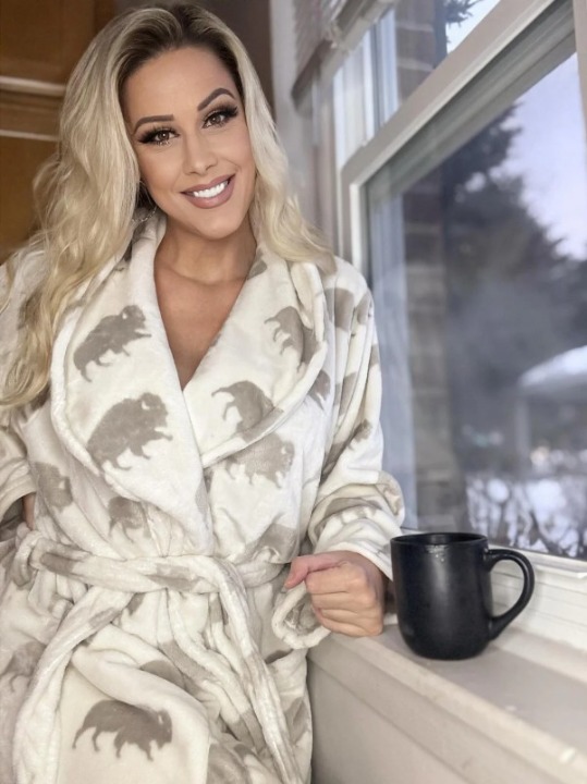 Womens L/XL oversize long Buffalo Bills robe