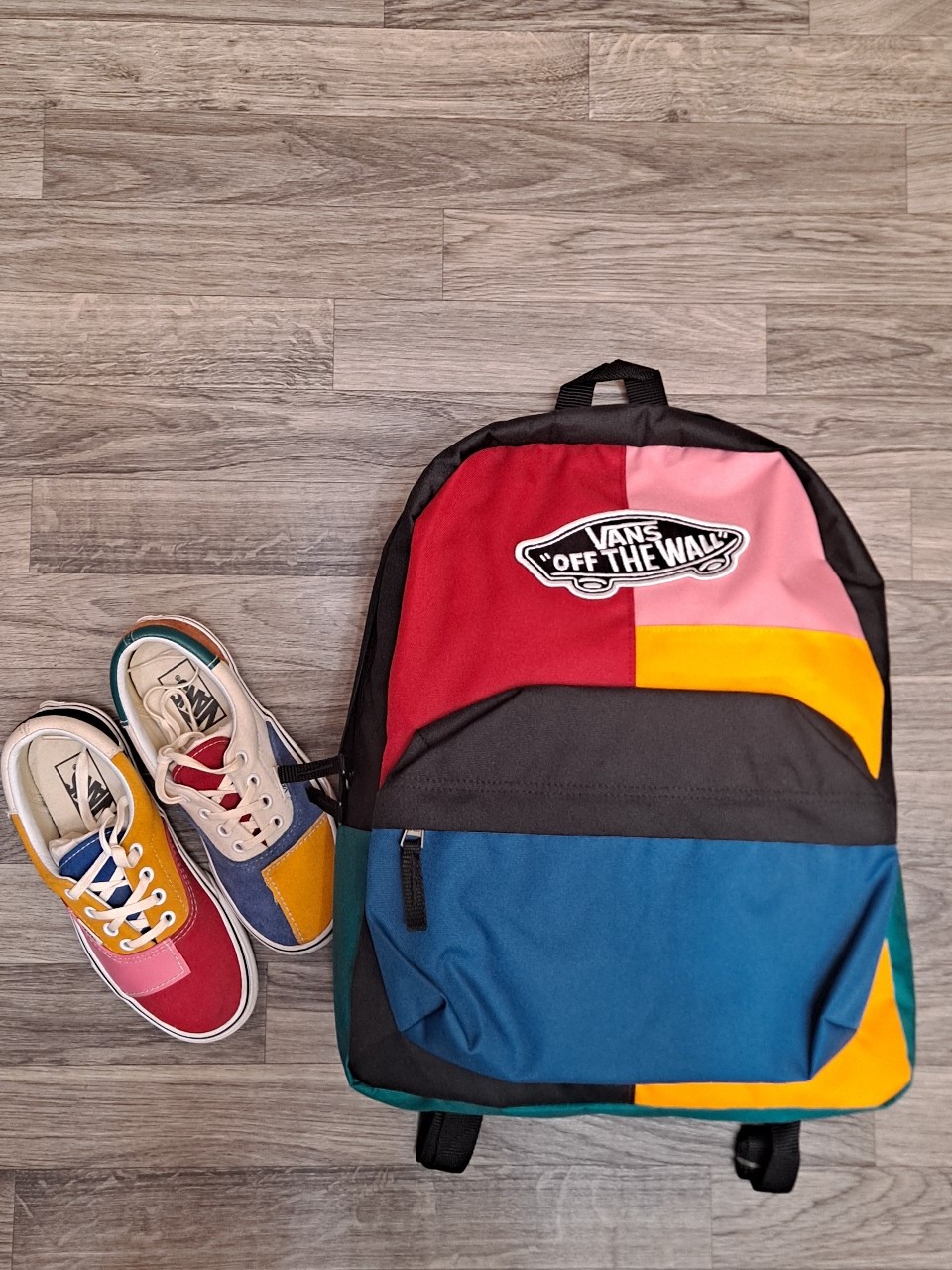 VANS Bookbag and Sneaker Combo (Unisex)