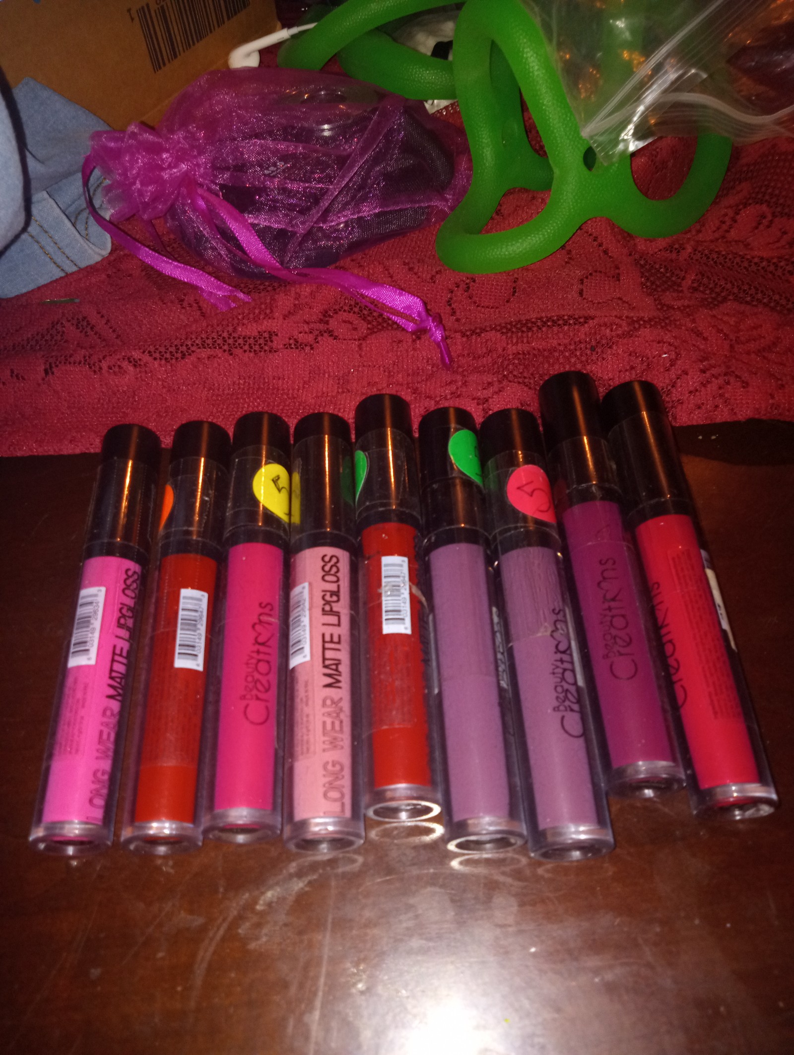 Lippie bundle(free eyeshadow palette with this purchase)