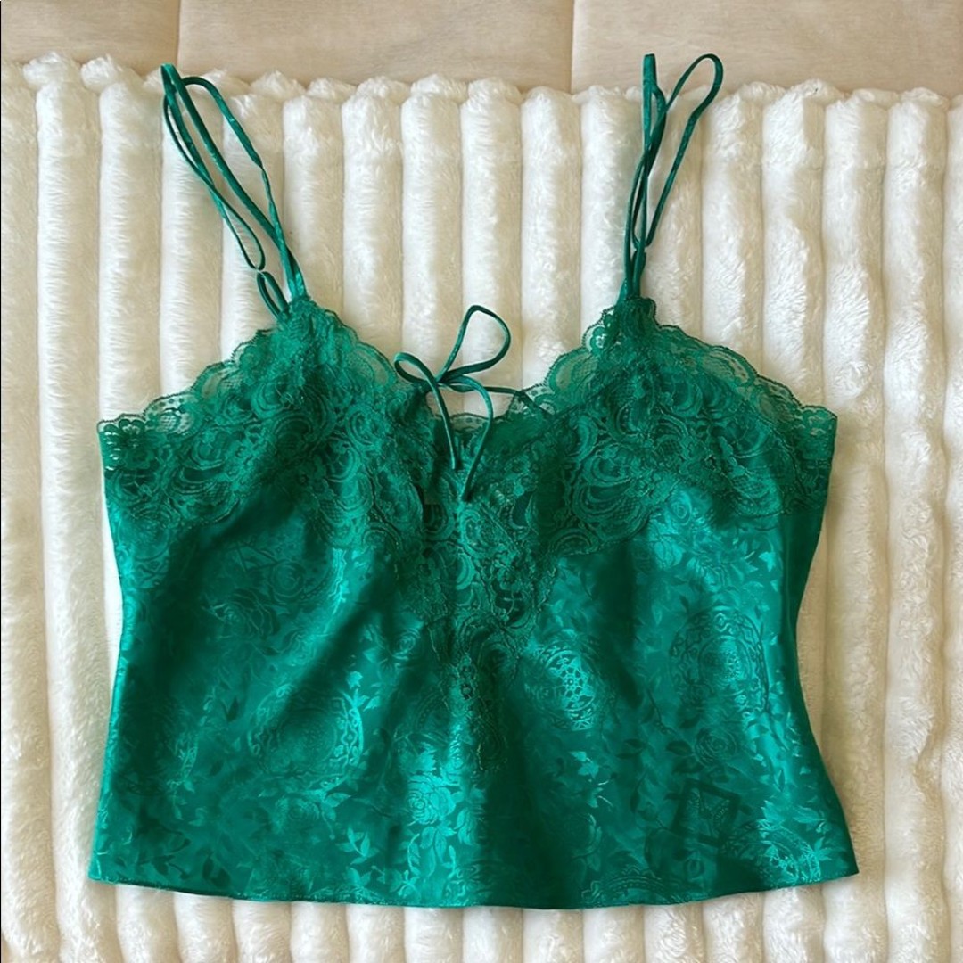 Victoria’s Secret Vintage Gold Tag Green Lace Camisole Top