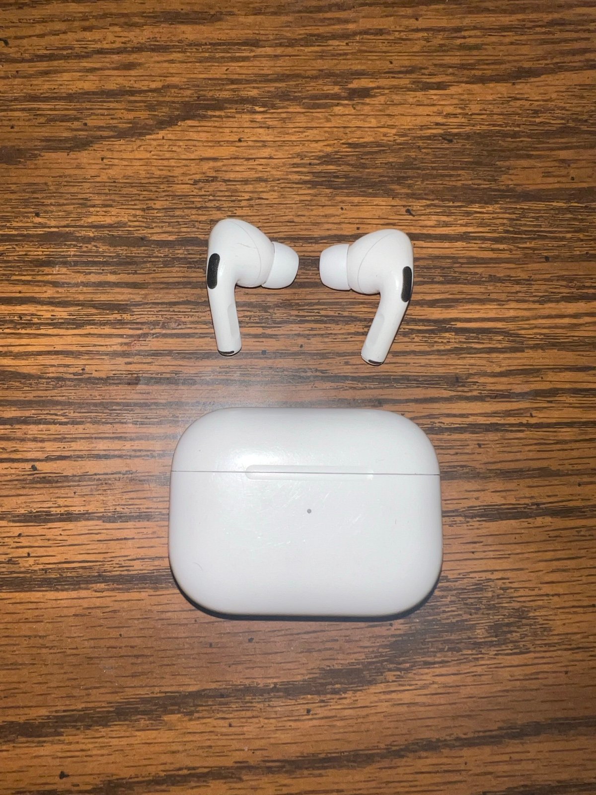 Apple airpods pro 1st generation