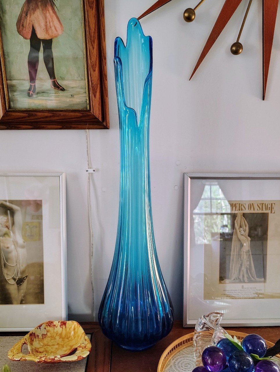 26'' LE Smith Ribbed Blue Peacock Vase, Swung Vase, L.E. Smith, MCM, Midcentury,