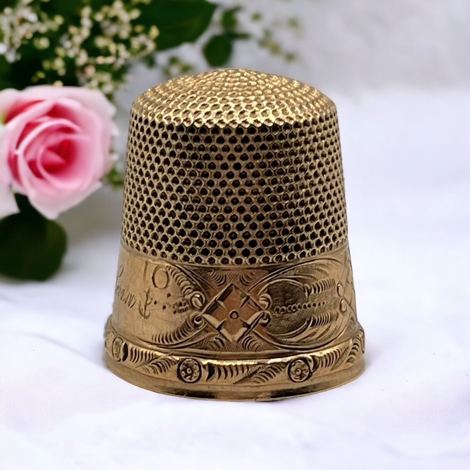 Atq 10k Yellow Gold Victorian Stern Bros Engraved Scroll Sewing Thimble 3.8 g