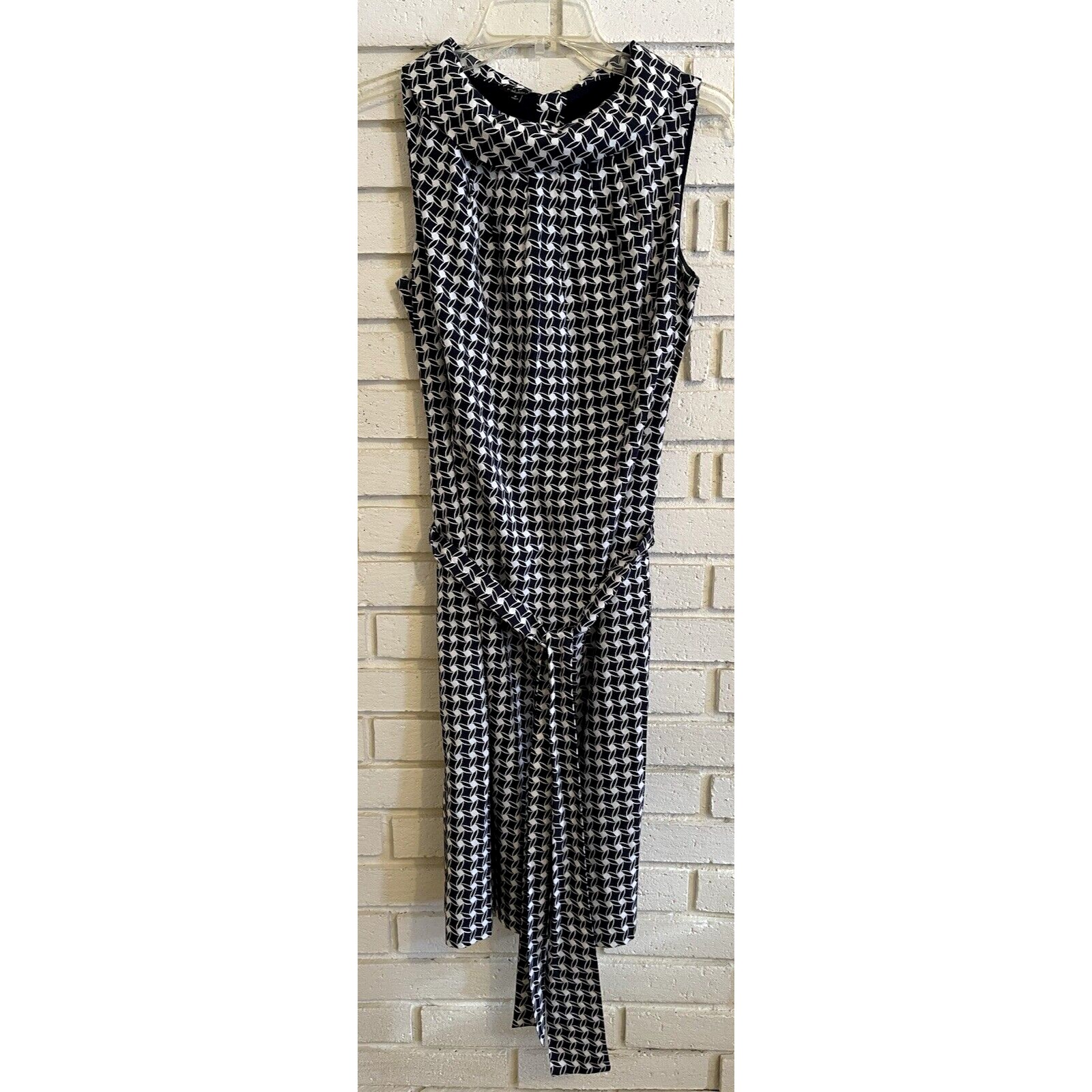 Talbots Silk Blend Black and White Geo Print Sleeveless Cocktail Dress Size 6