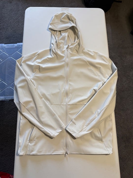 Men’s Lululemon Pacebreaker Jacket size large