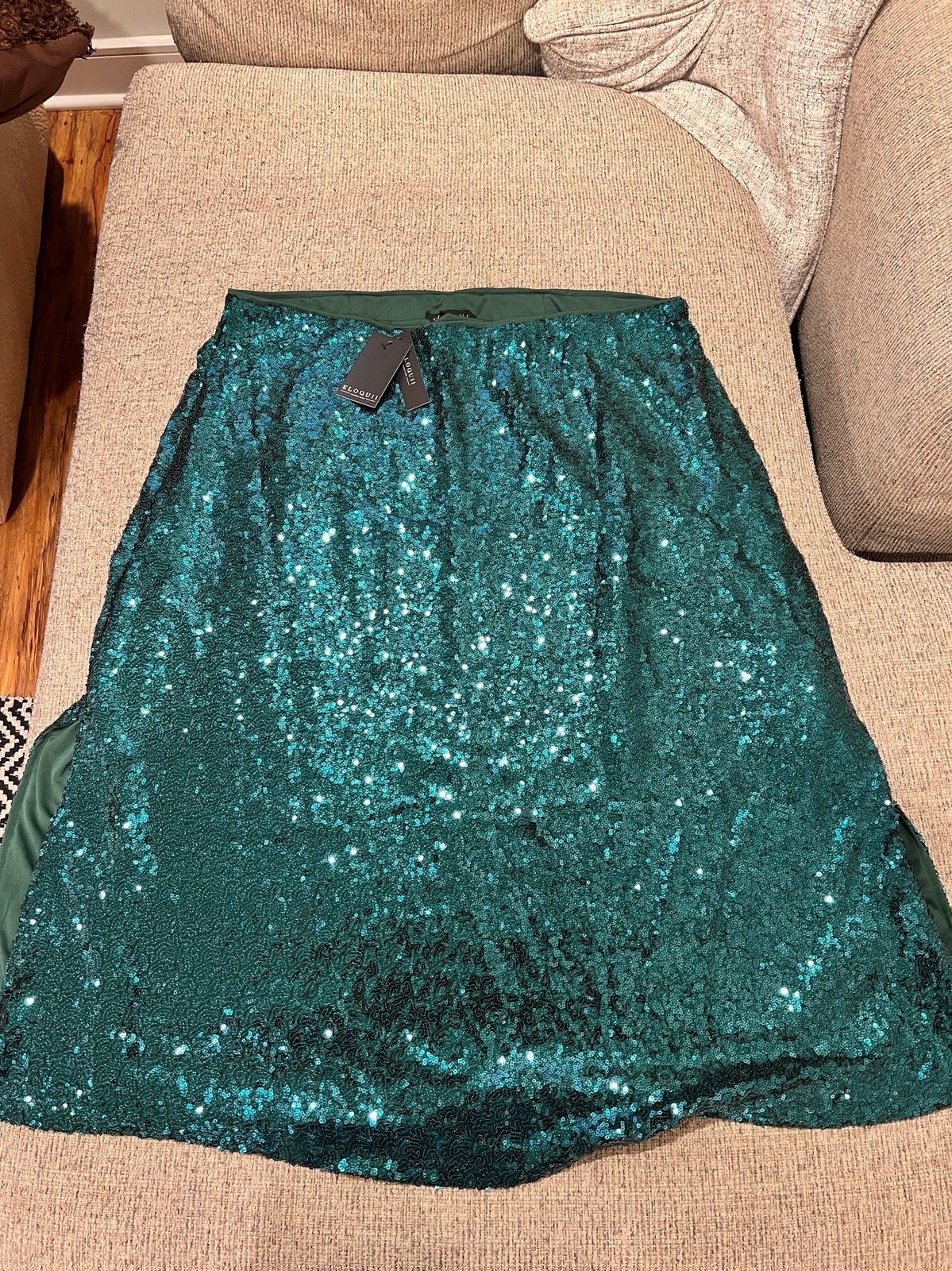 26 - Green sequins skirt
