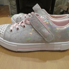 NEW Girls Gray & Pink Skechers Tennis Shoes, 3