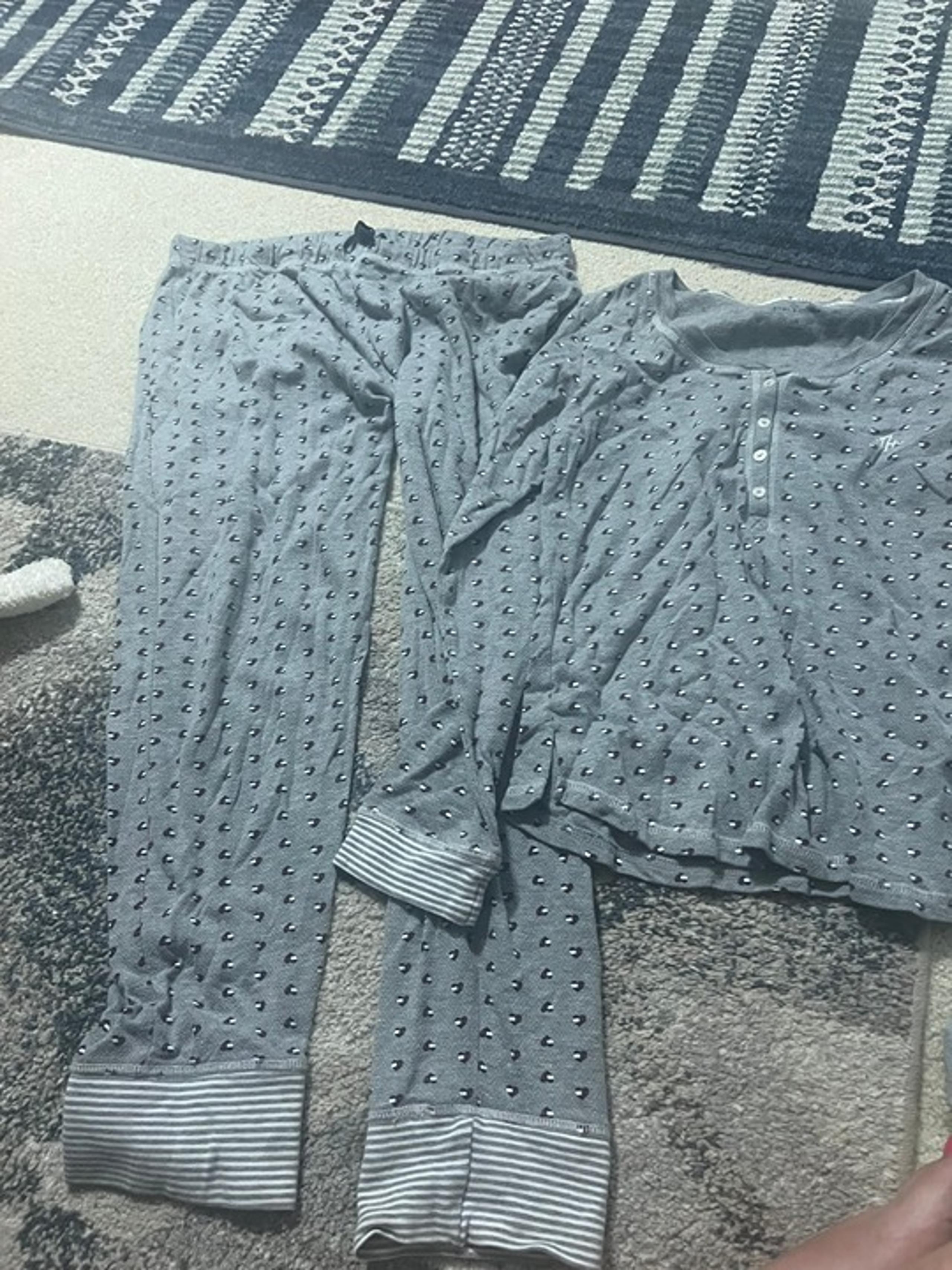 Tommy Hilfiger large pajama set