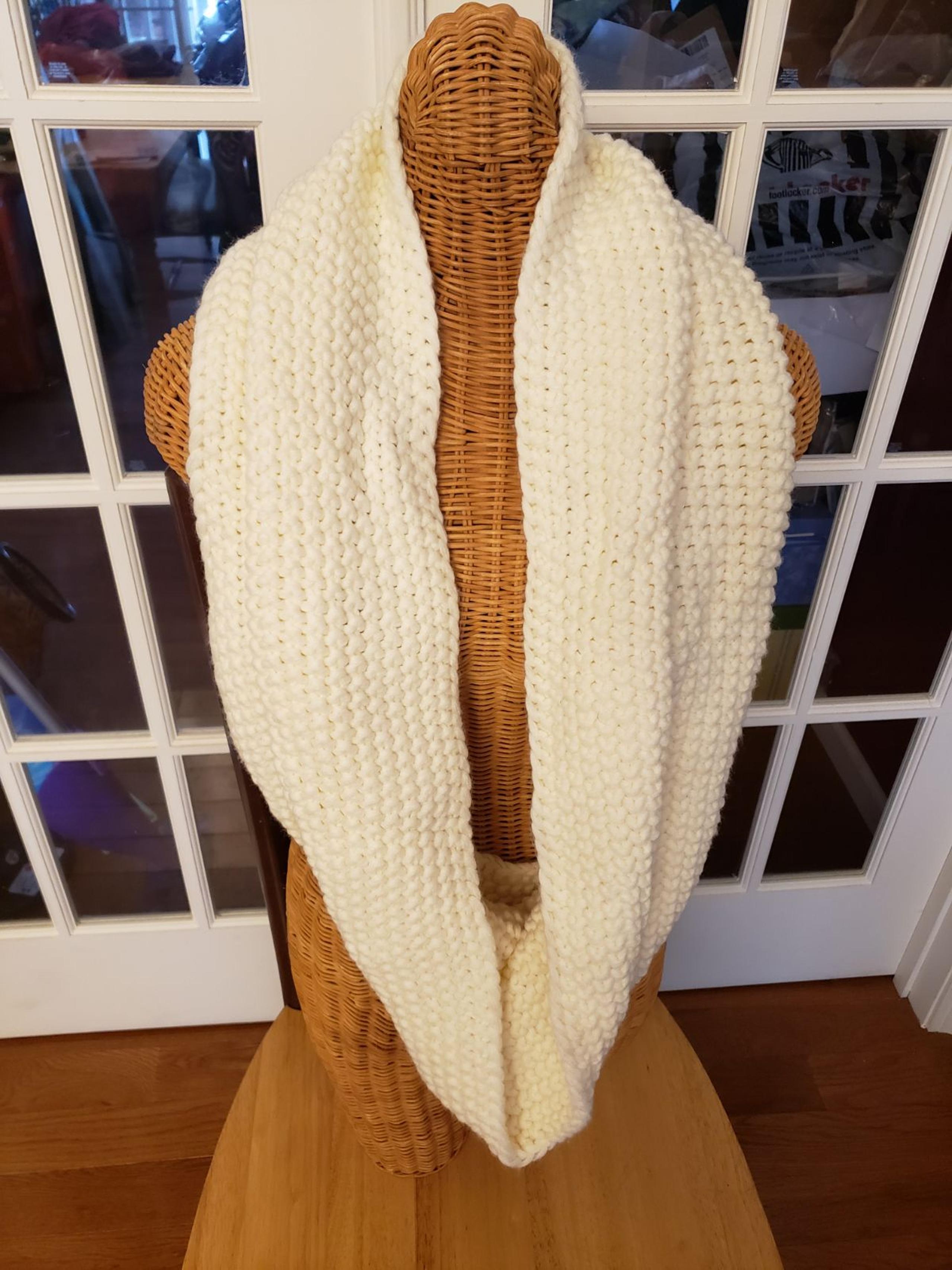 NWT GAP Wide Infinity Scarf Muffler