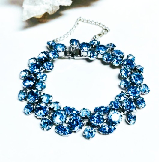 Vintage Weiss Blue Austrian Rhinestone Silverstone Bracelet Designer Bracelet