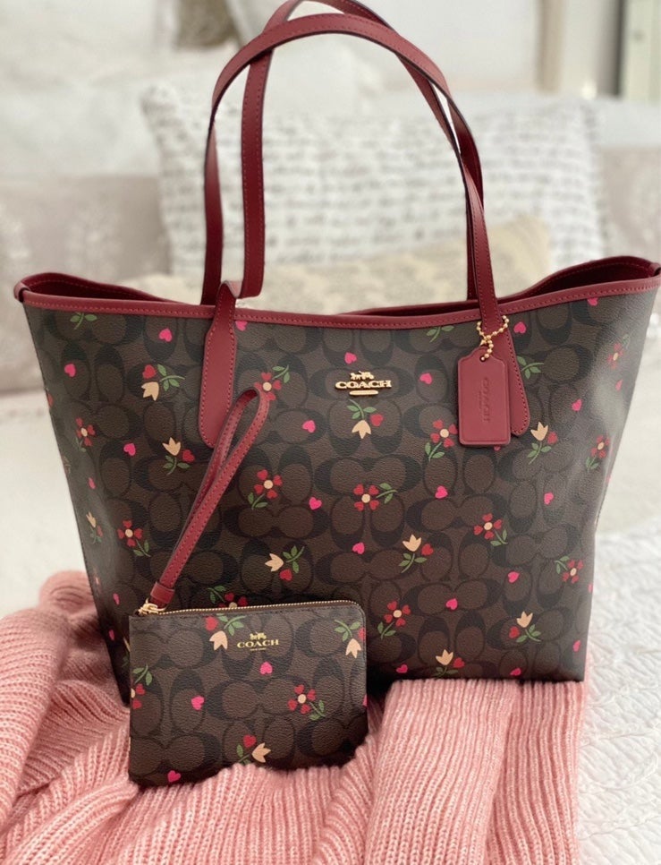 COACH | City Tote In Floral Heart Petal Print & Floral Heart Nolita Wristlet Bag