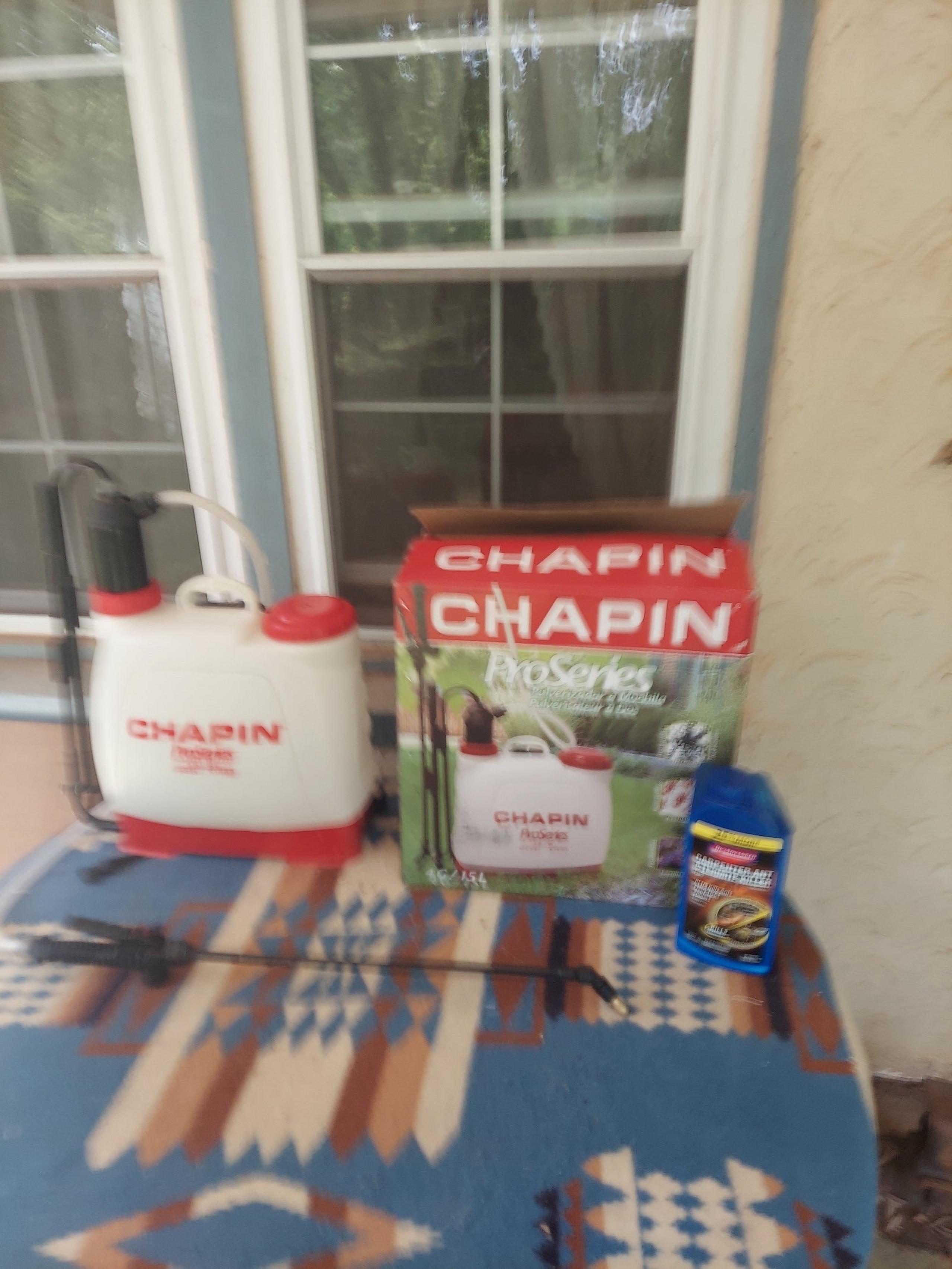 CHAPIN PROFESSIONAL SPRAYER 4 GALLON BACKSTRAP