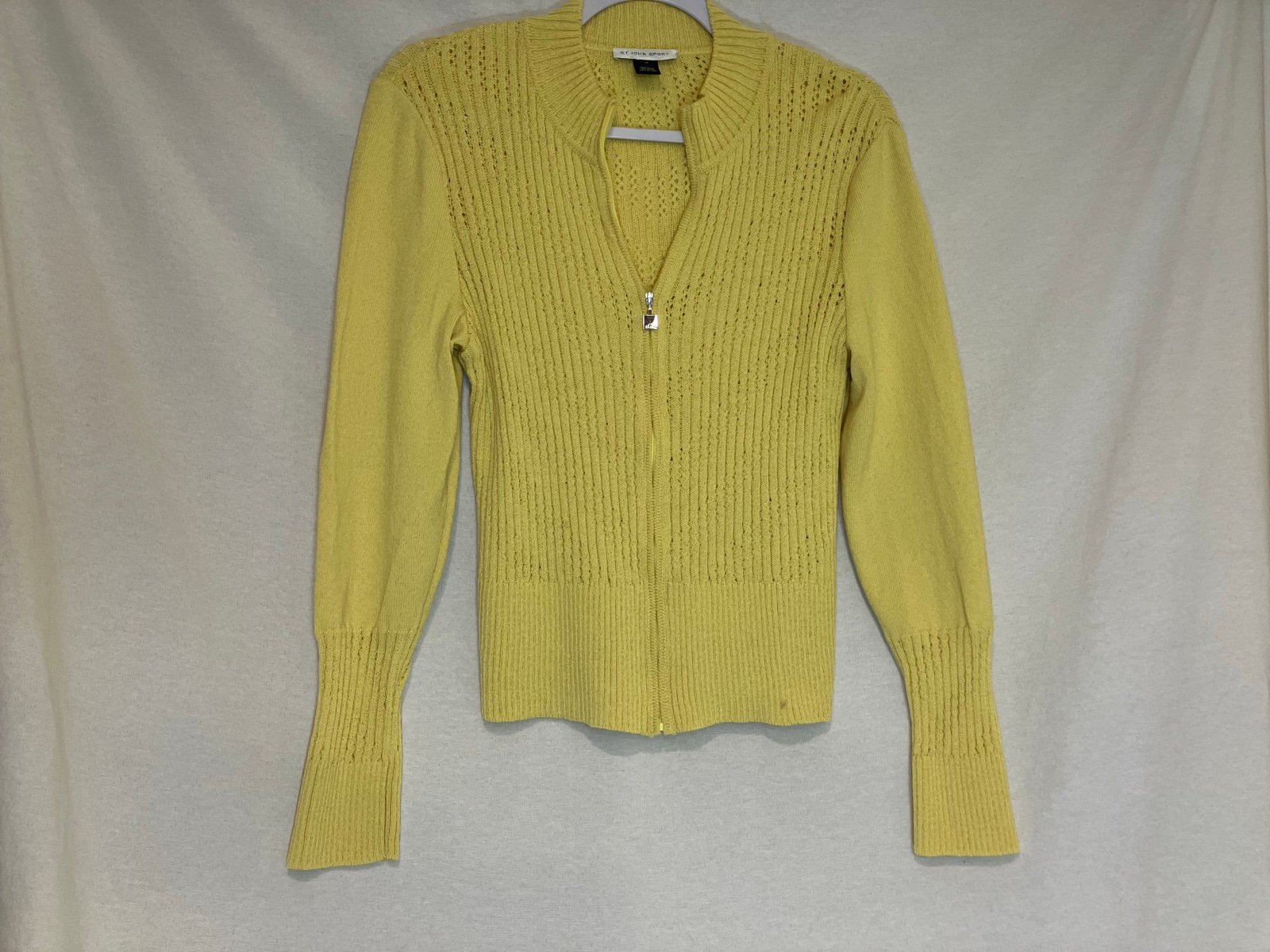 St. John Sport Women's Knit Zip Up Cardigan Sweater Size Medium Beach Old Money