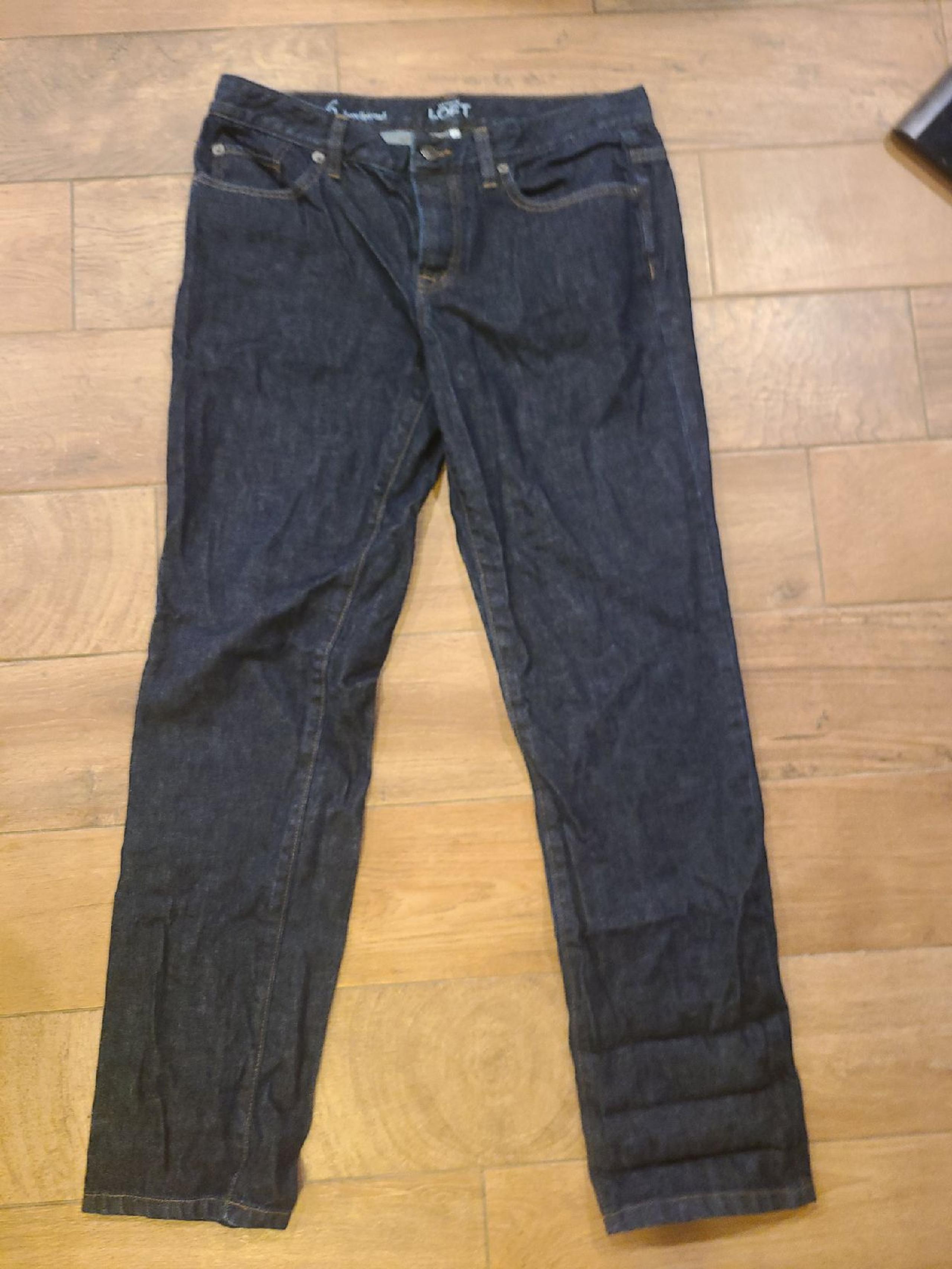 Ann Taylor Loft Outlet Boyfriend Jeans in Dark Wash Size 6