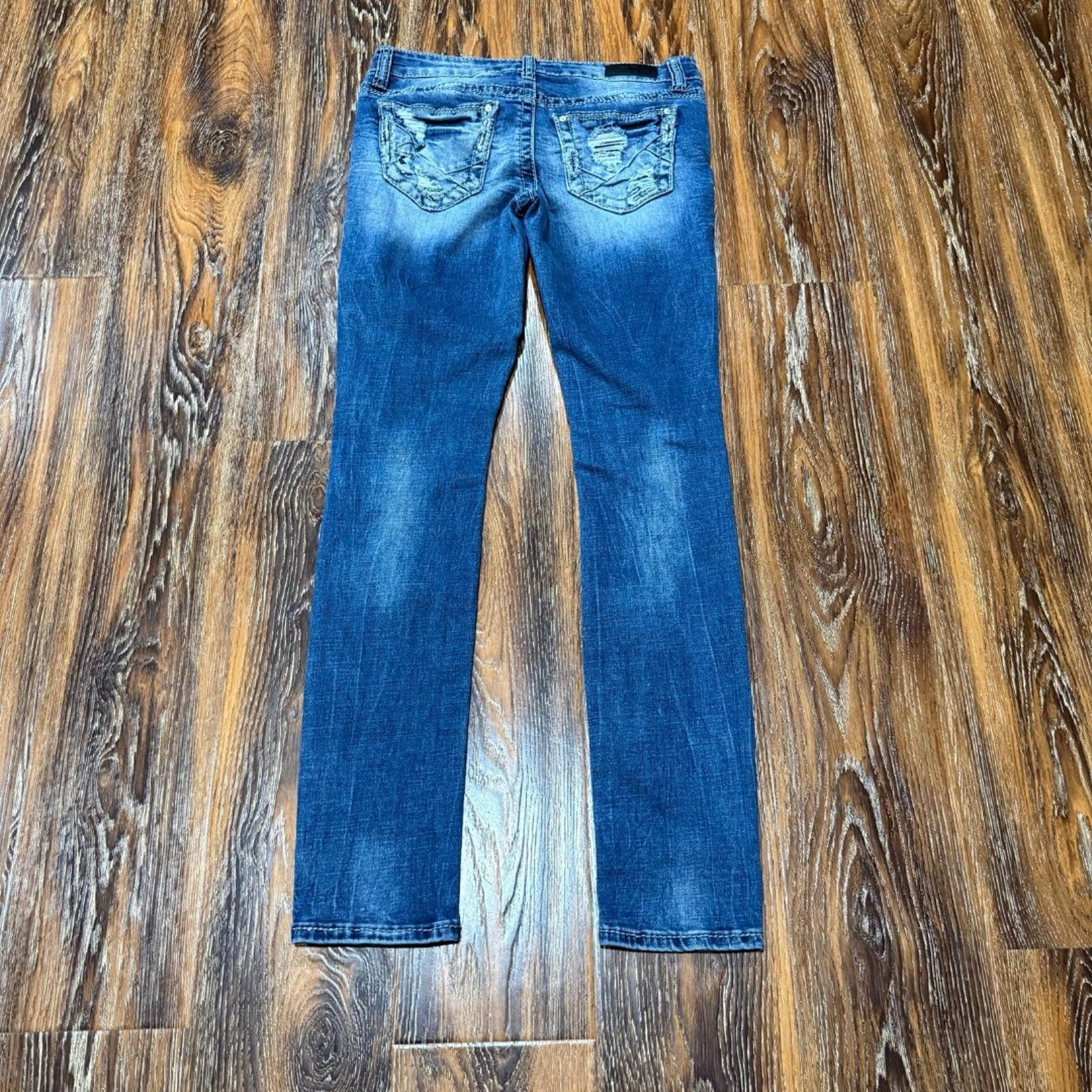 Daytrip Women’s 26R Lynx Skinny Distressed Low Rise Denim Light Wash Jeans 30X31