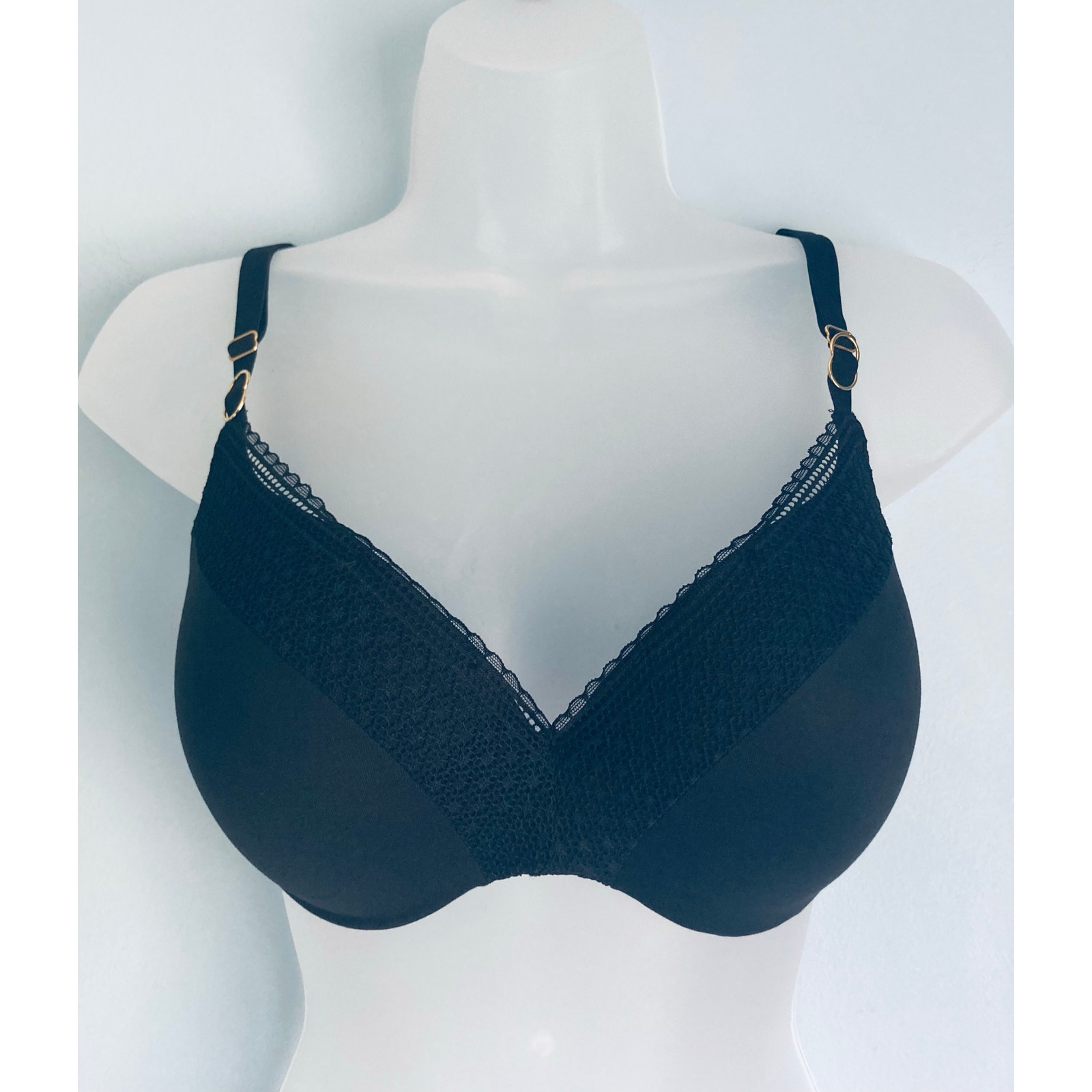 Victoria's Secret Bra Incredible Perfect Shape 34D Black NWOT