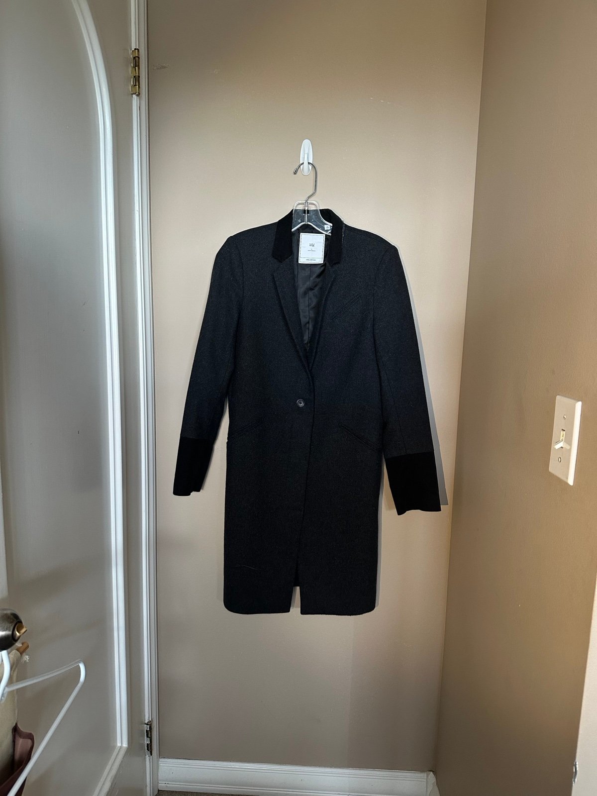 rare uniqlo x jun takahashi undercover wool single-breasted coat with velvet cuf