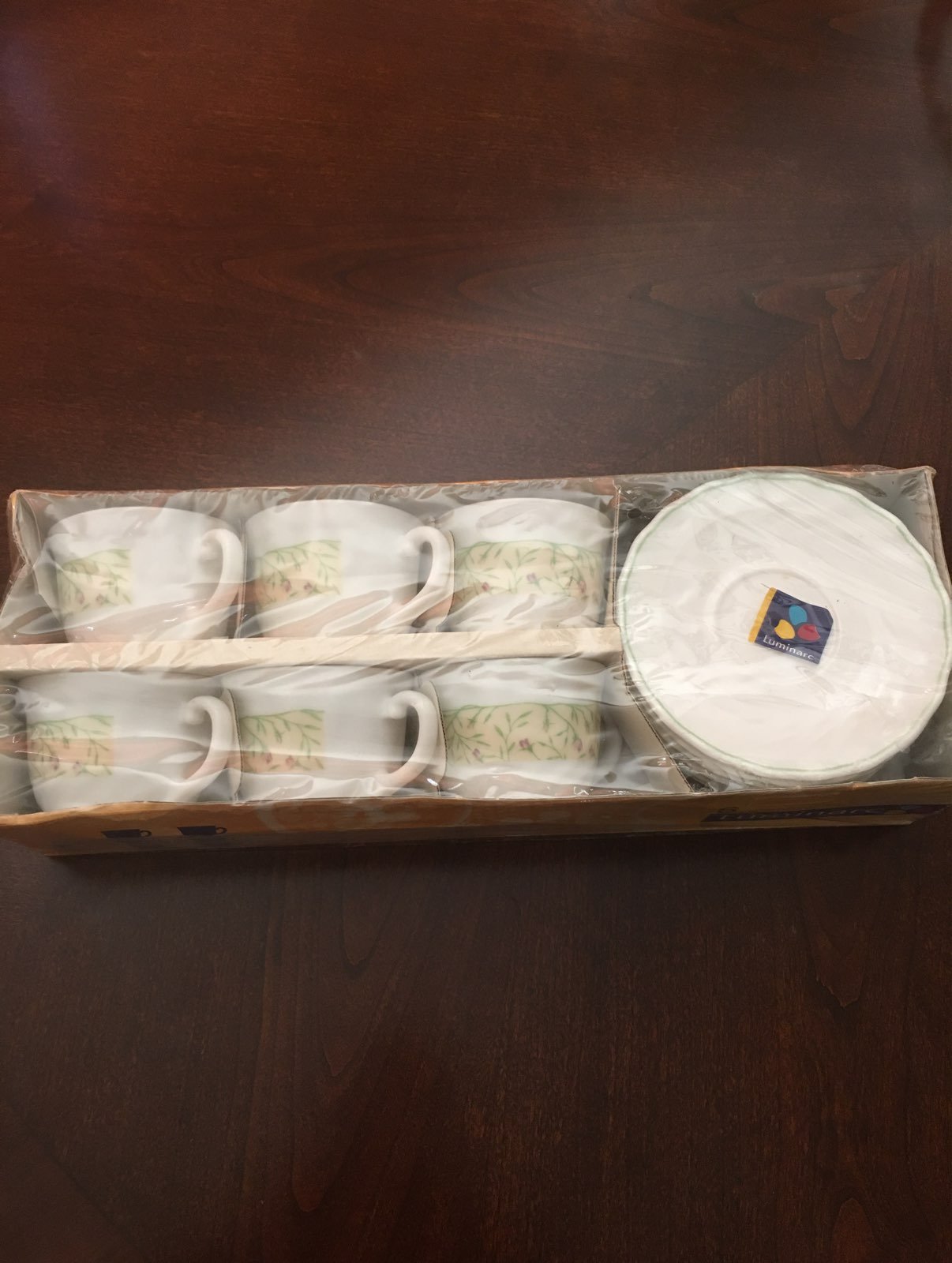 NEW LUMINARC TEA SET