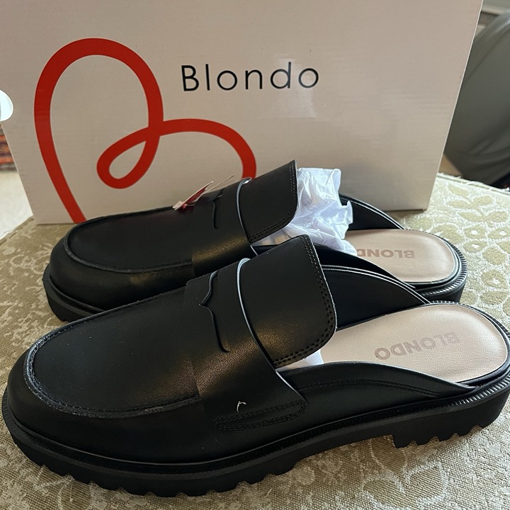 Blondo Women’s France Waterproof Slip On Loafer 10