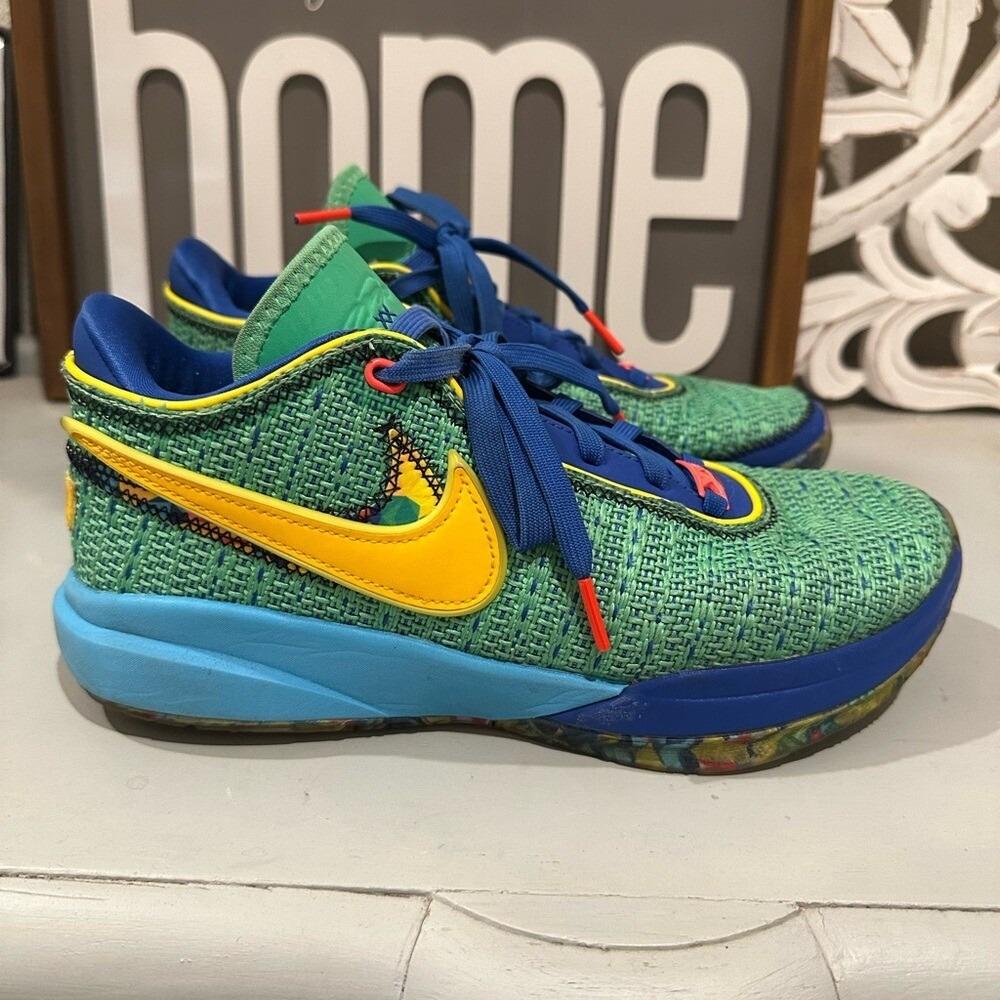 Nike LeBron 20 Low Kaleidoscope - DV3021-300