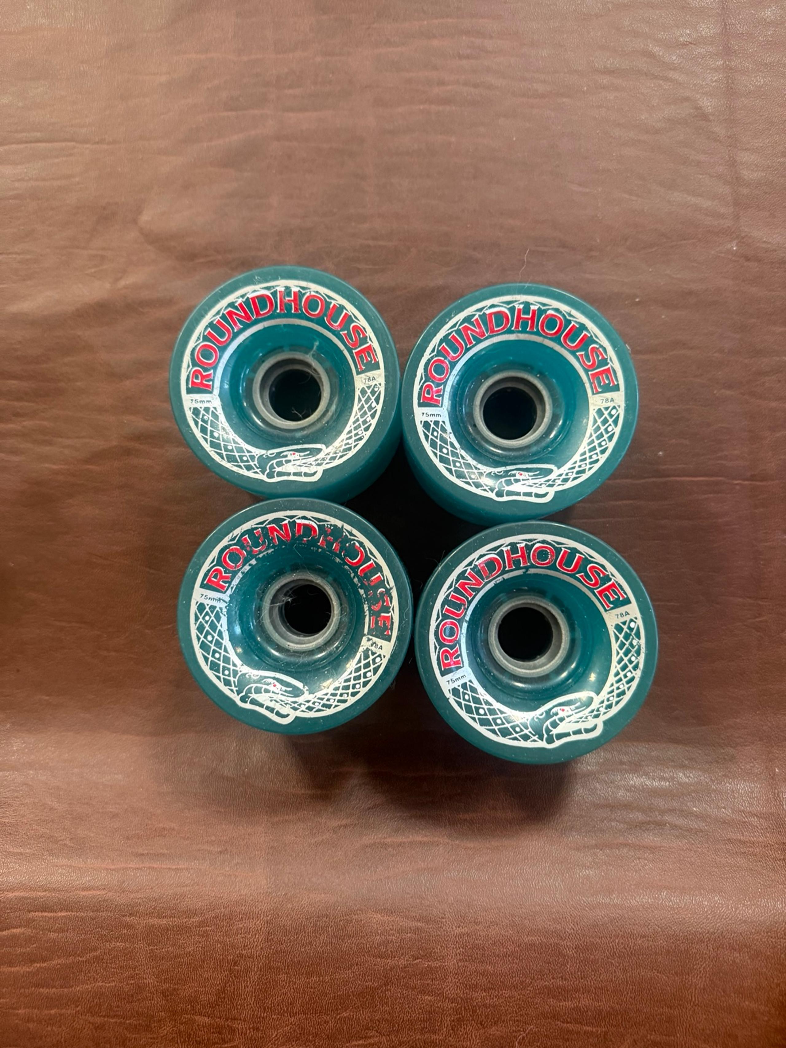 ROUNDHOUSE 75MM 78A AQUA WHEELS 5 pieces NWOT - Carver
