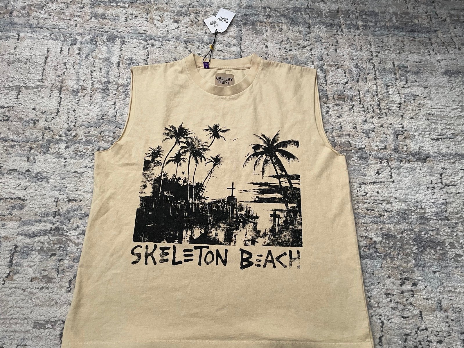 Gallery dept  shirts small