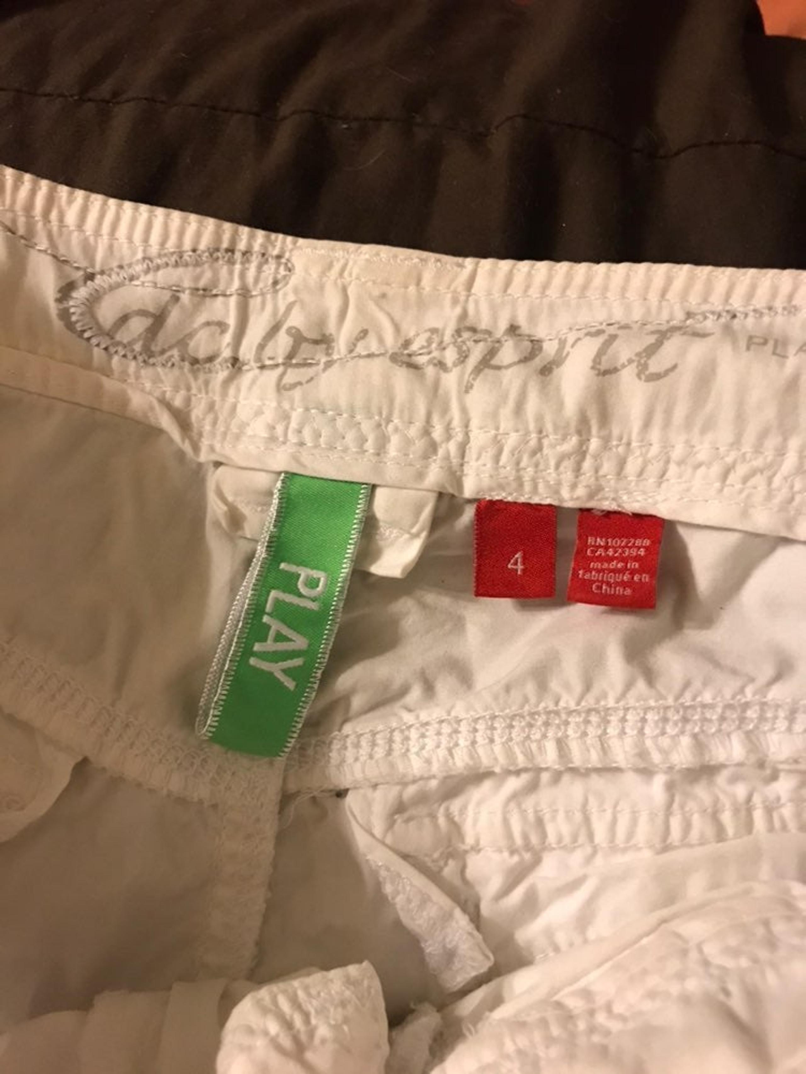 white capris with pockets by play size 4