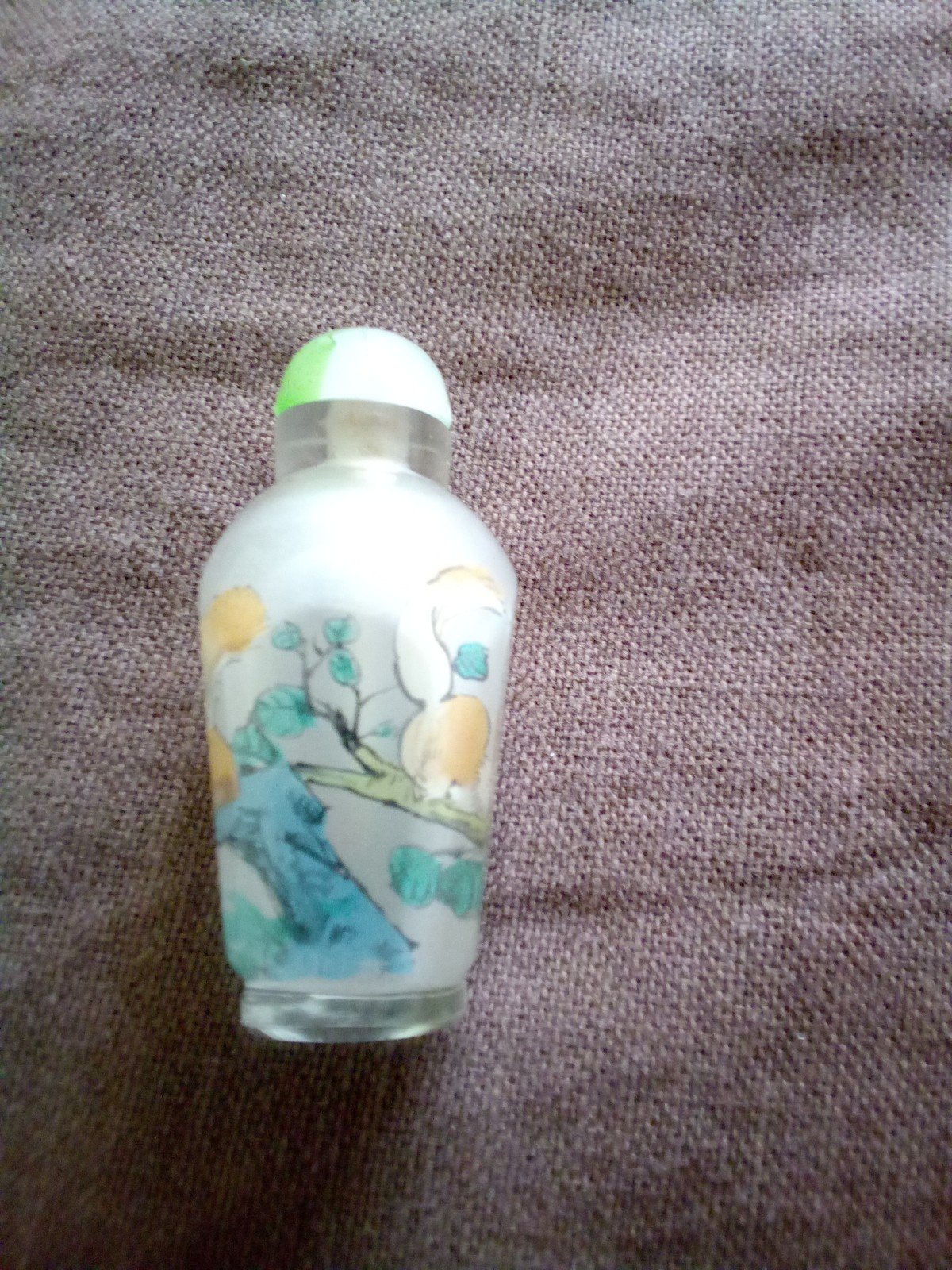 Vintage hand painted sniff bottle no sign of use