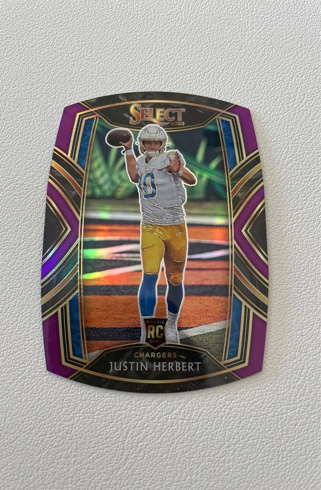 Justin Herbert Club Level Rc 2020 purple Die-Cut Prizm