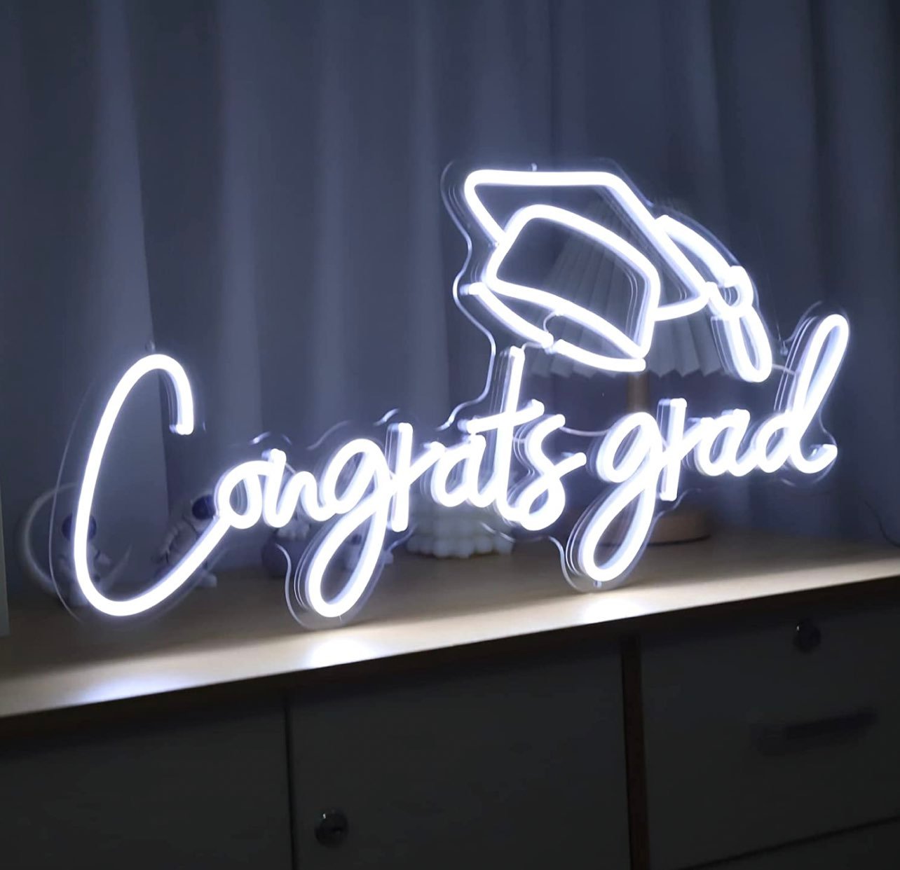 Bright White “Congrats Grad!” Graduation Cap LED Light Celebration Decoration
