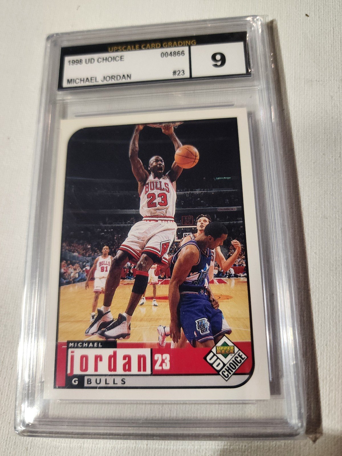 Michael Jordan HOF 1998 UD CHOICE #23 CHOICE RESERVE MICHAEL JORDAN UCG 9 MINT