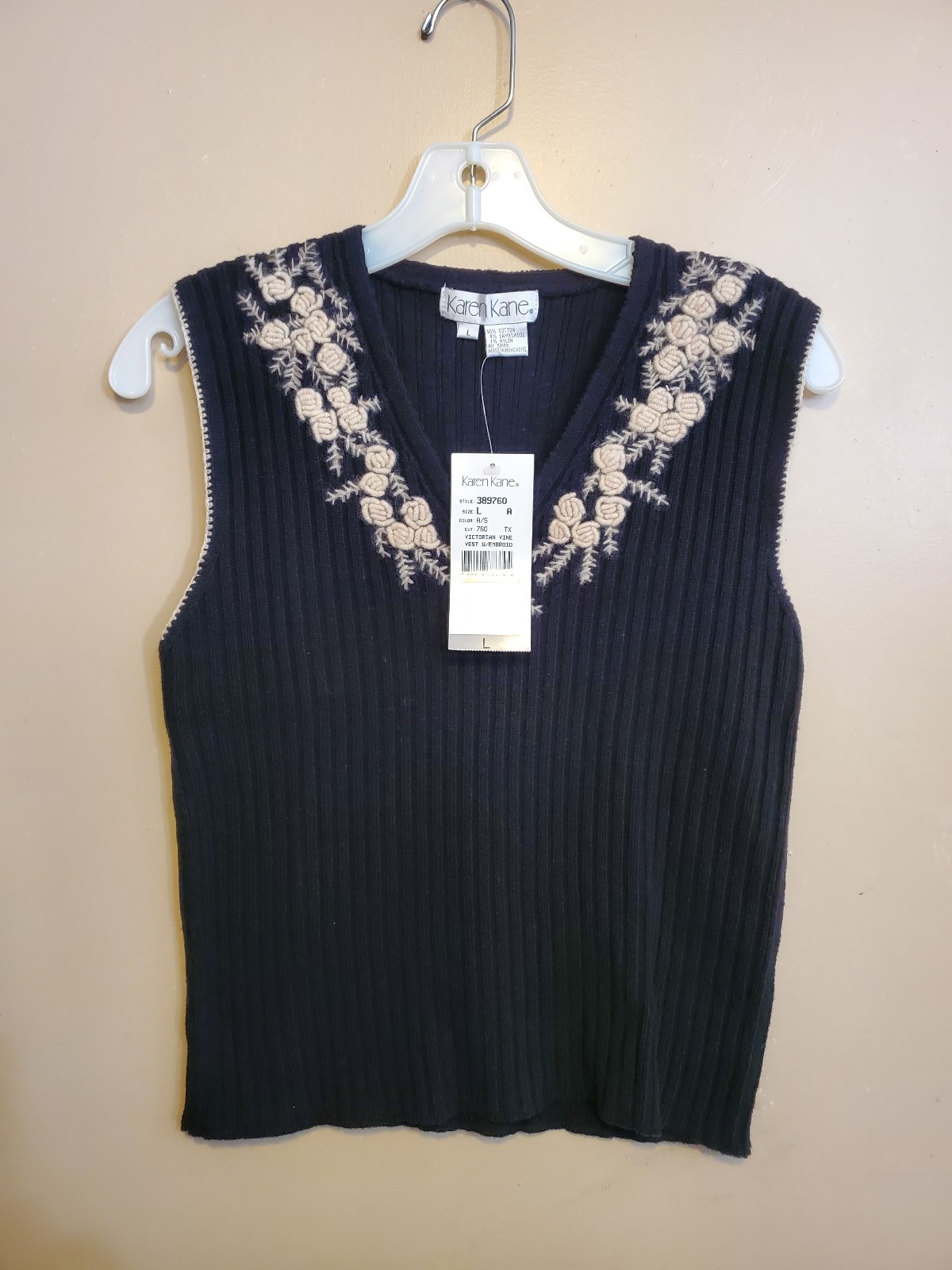 Karen Kane Embroidered Sweater Vest, Size L. NWT.