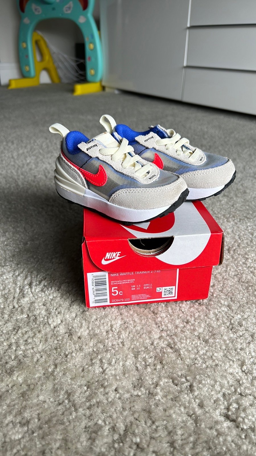 Nike Waffle Trainer Infant Sz 5 w/ box