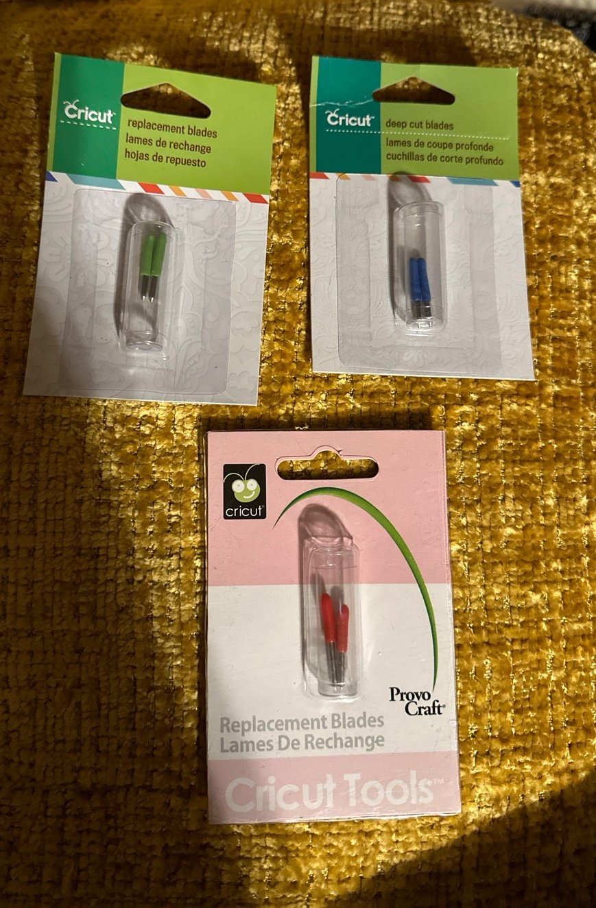 lot of Cricut Tool Replacement Blades 6 Blades Total Deep cut & Regular cut