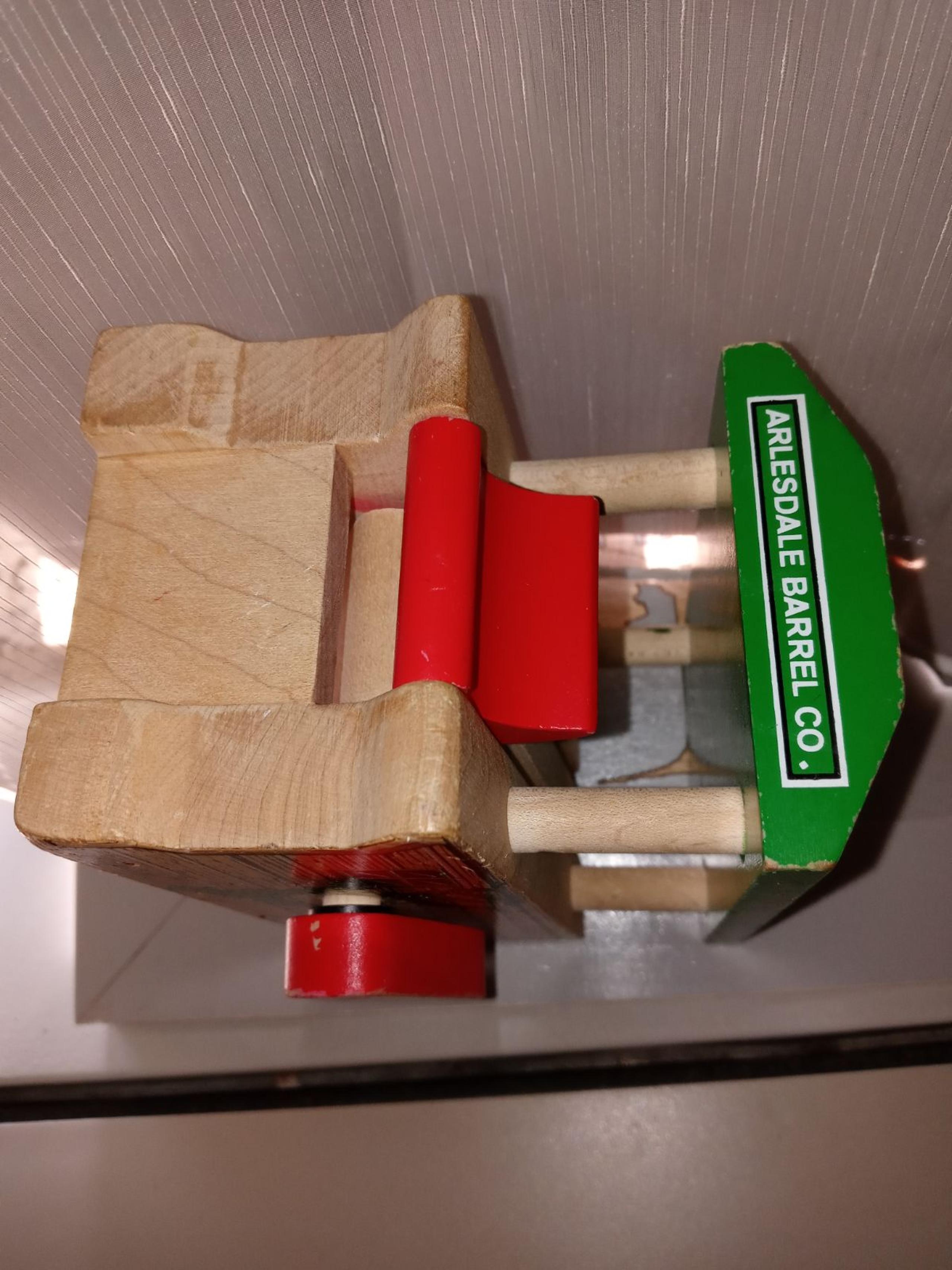 Thomas the train barrel loader