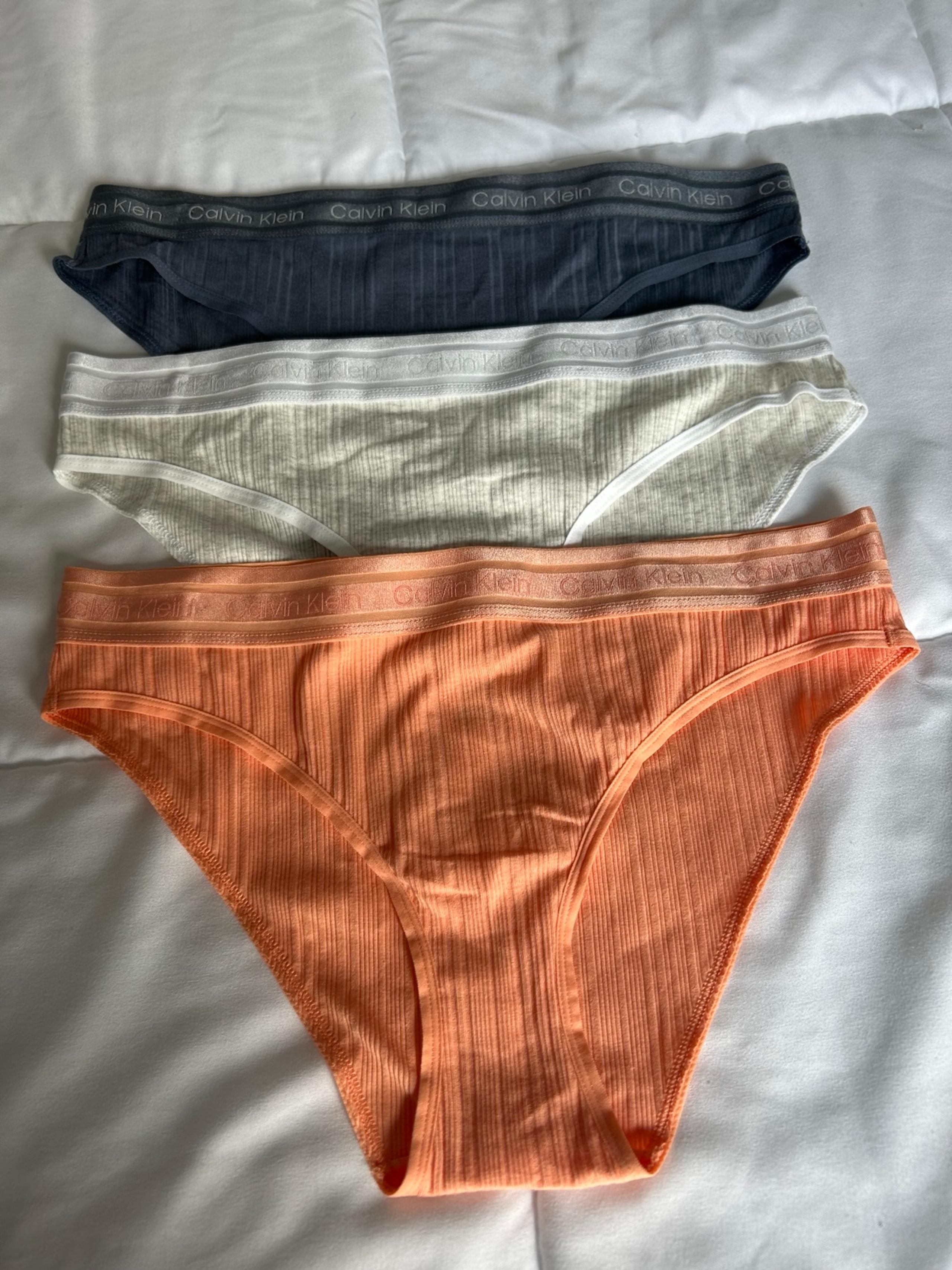 Calvin Klein Women’s Ribbed Panties X3 Medium New