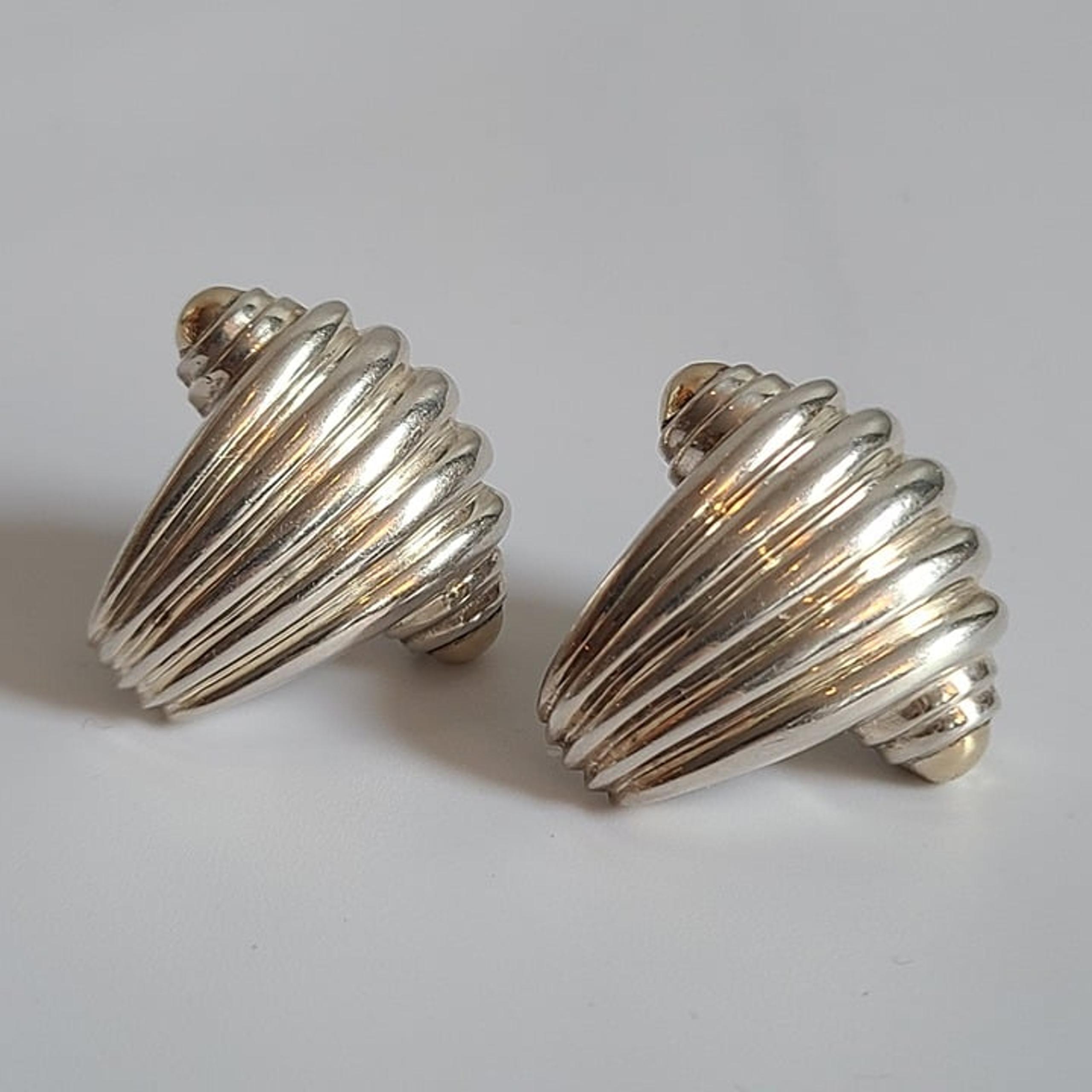 KRYPELL 925 Silver 14K yellow gold, Vintage Two Fluted Shell Omega Earrings 585