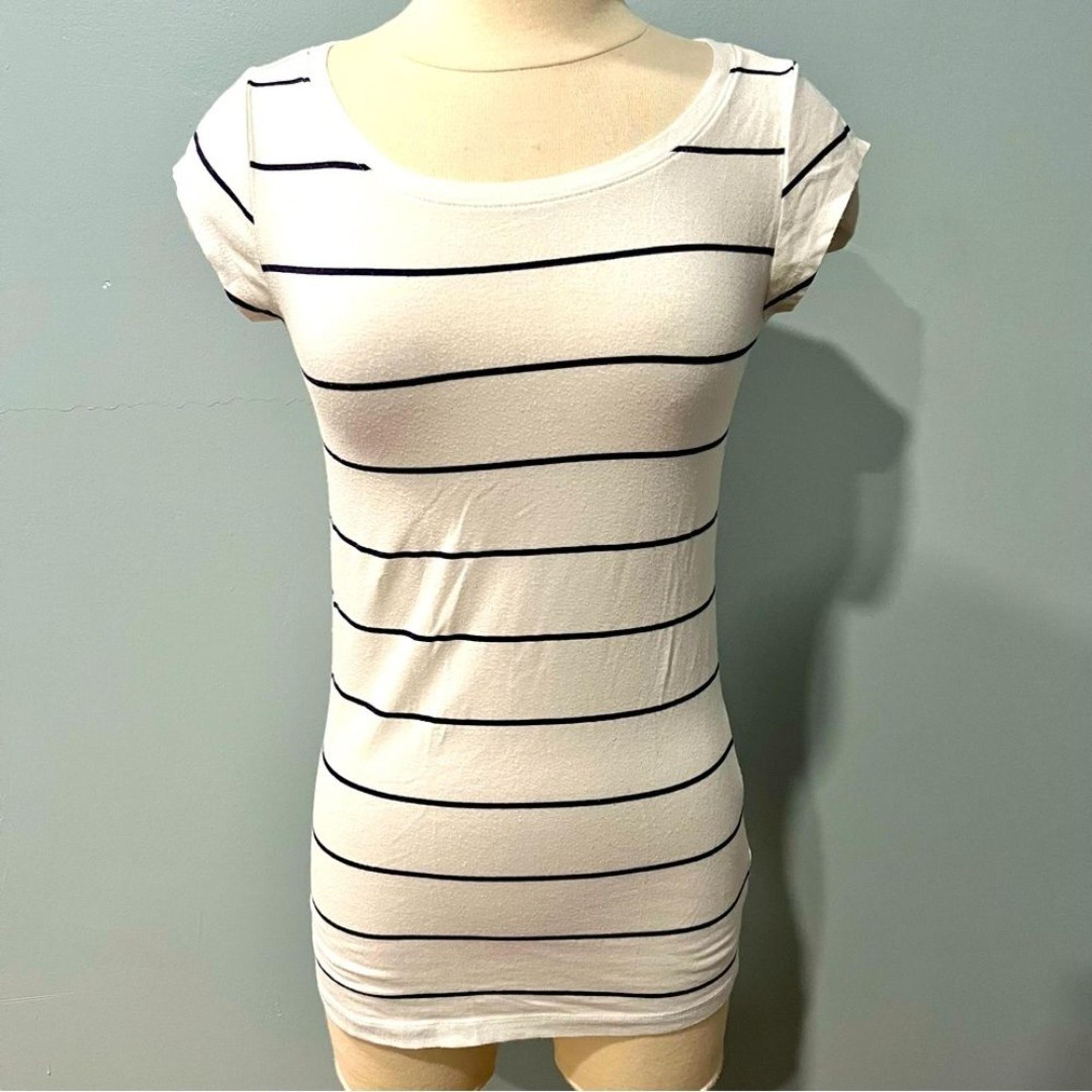 A Pea in the Pod Maternity White & Black Stripe Short Sleeve Shirt Size Small