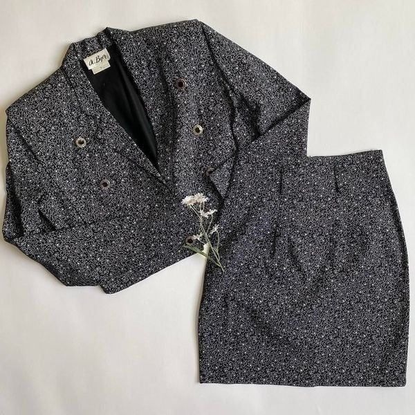 Vintage black blazer & mini skirt set
