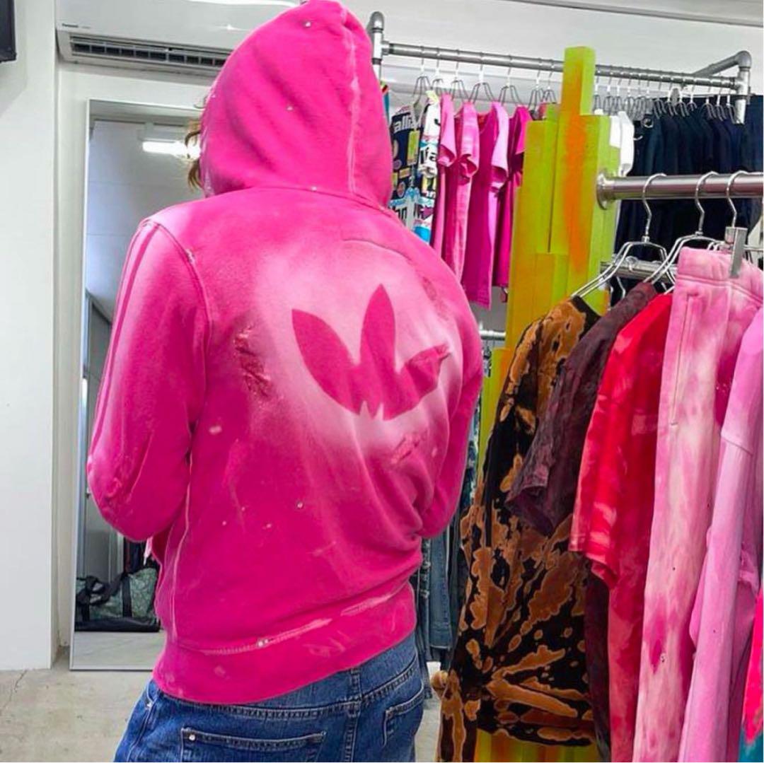 あなたにおすすめの商品 Rare Dinoworks Juice Summer Hoodie (Red) トップス